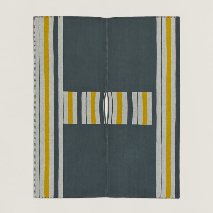 H Bayadere Poncho Blanket