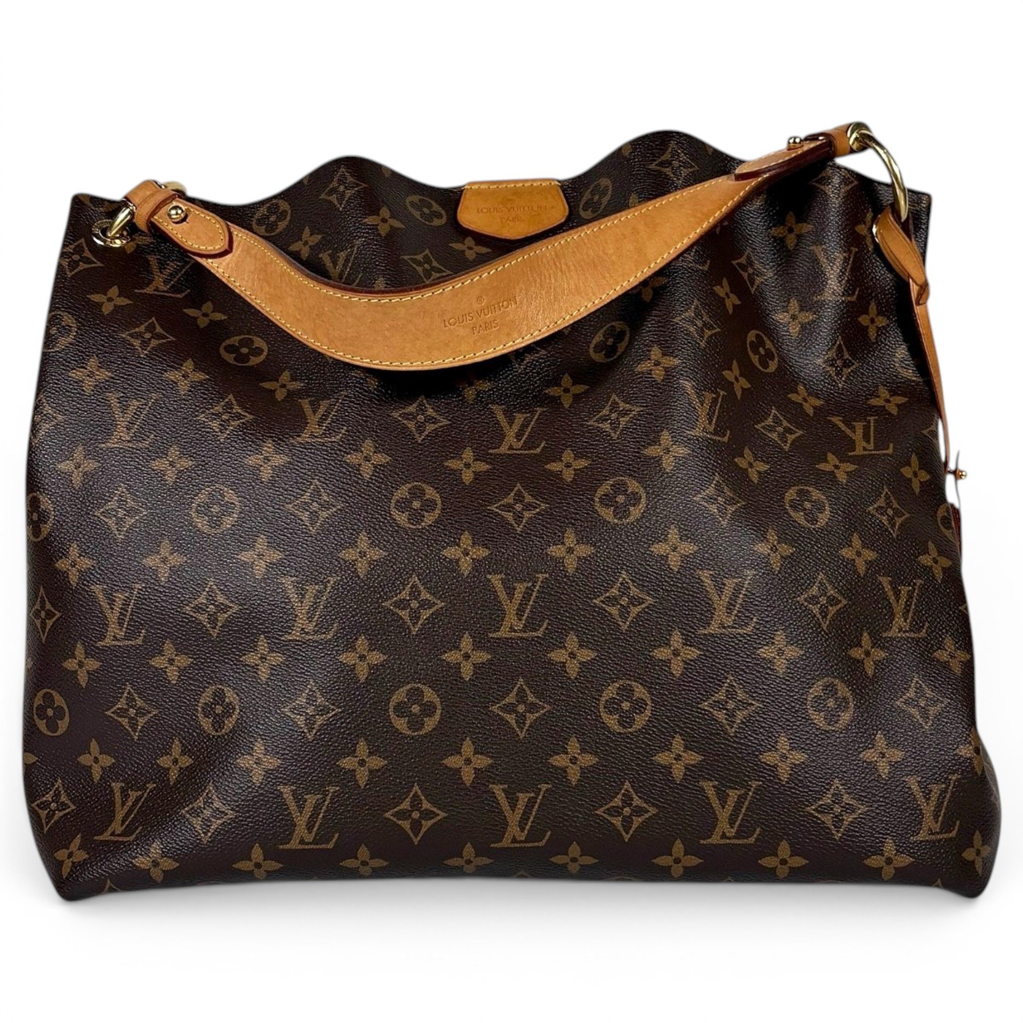 Delightful leather handbag