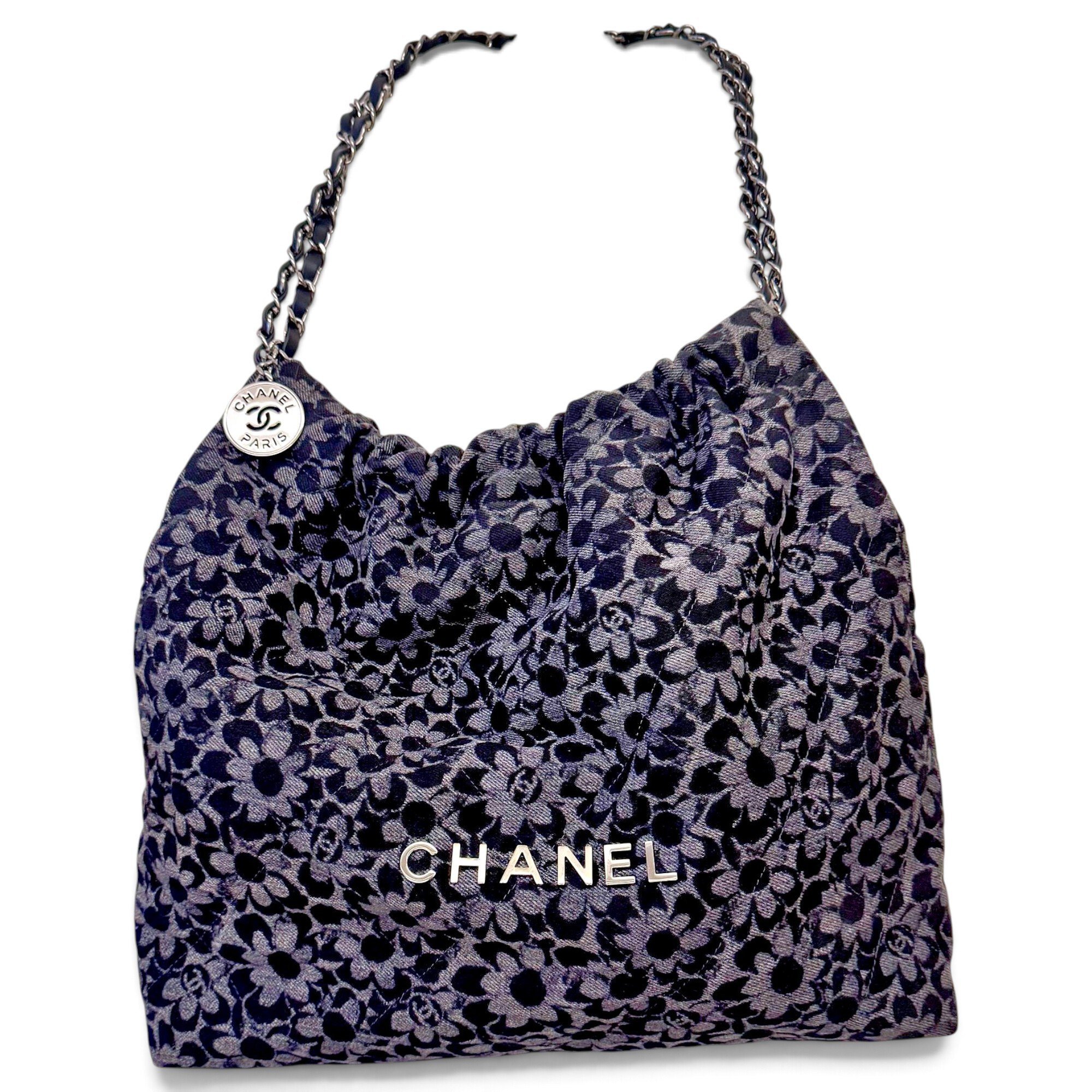 Chanel 22 tote