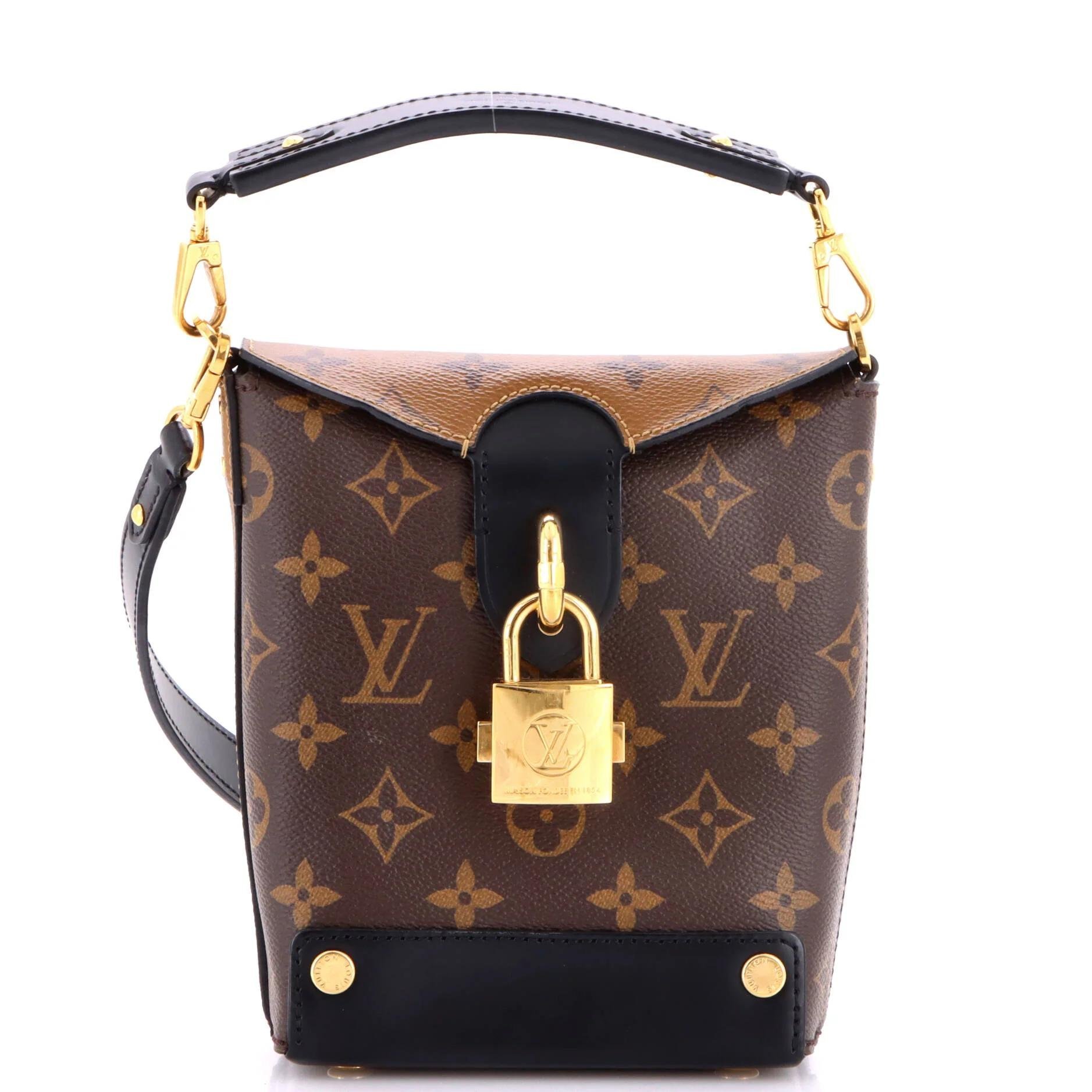 Louis Vuitton Leather handbag
