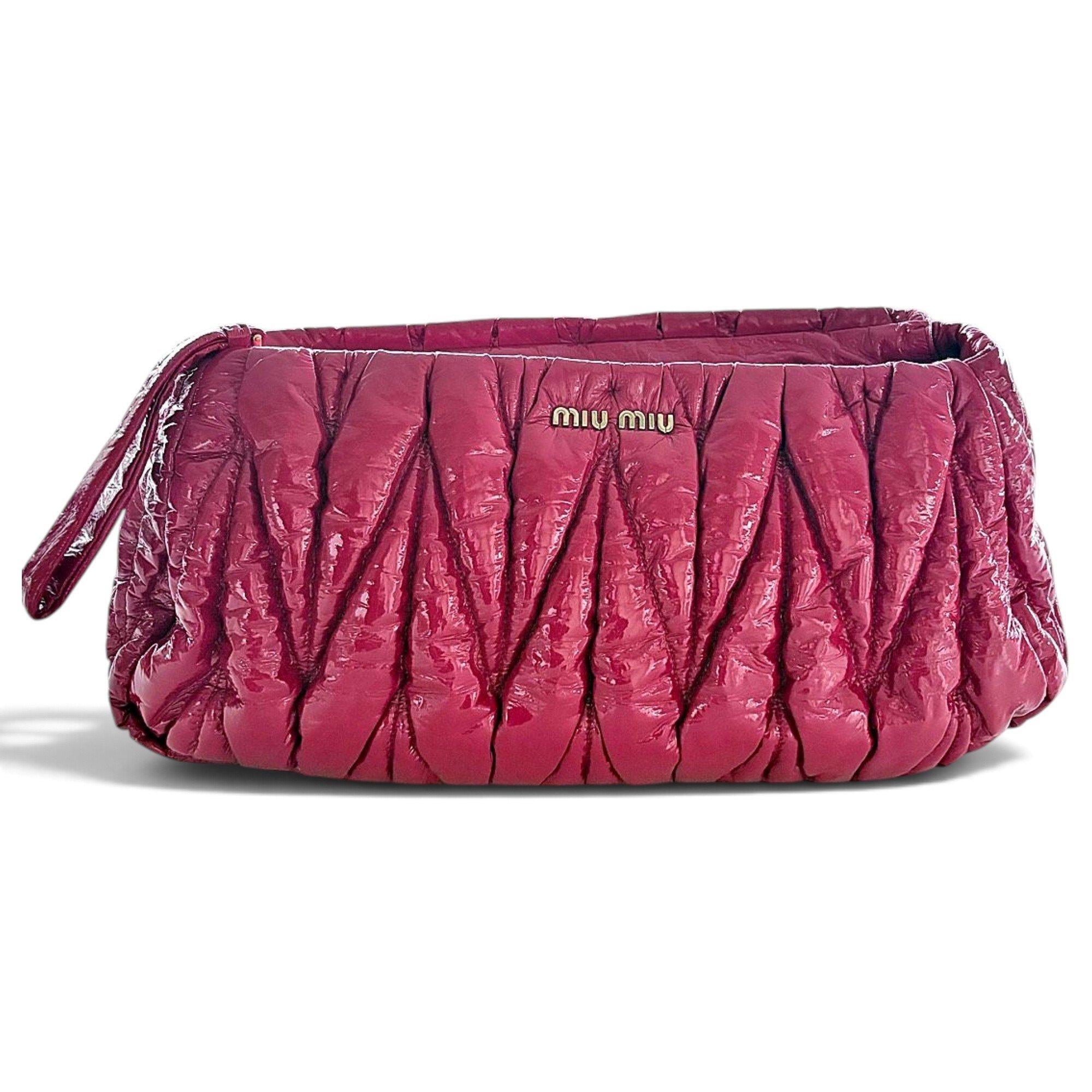 Matelassé patent leather handbag