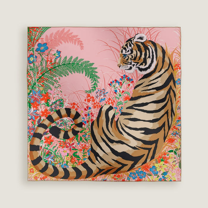 Hermès Tyger Tyger scarf 70 Rose/Beige Doré/Multicolore | BagUSeek
