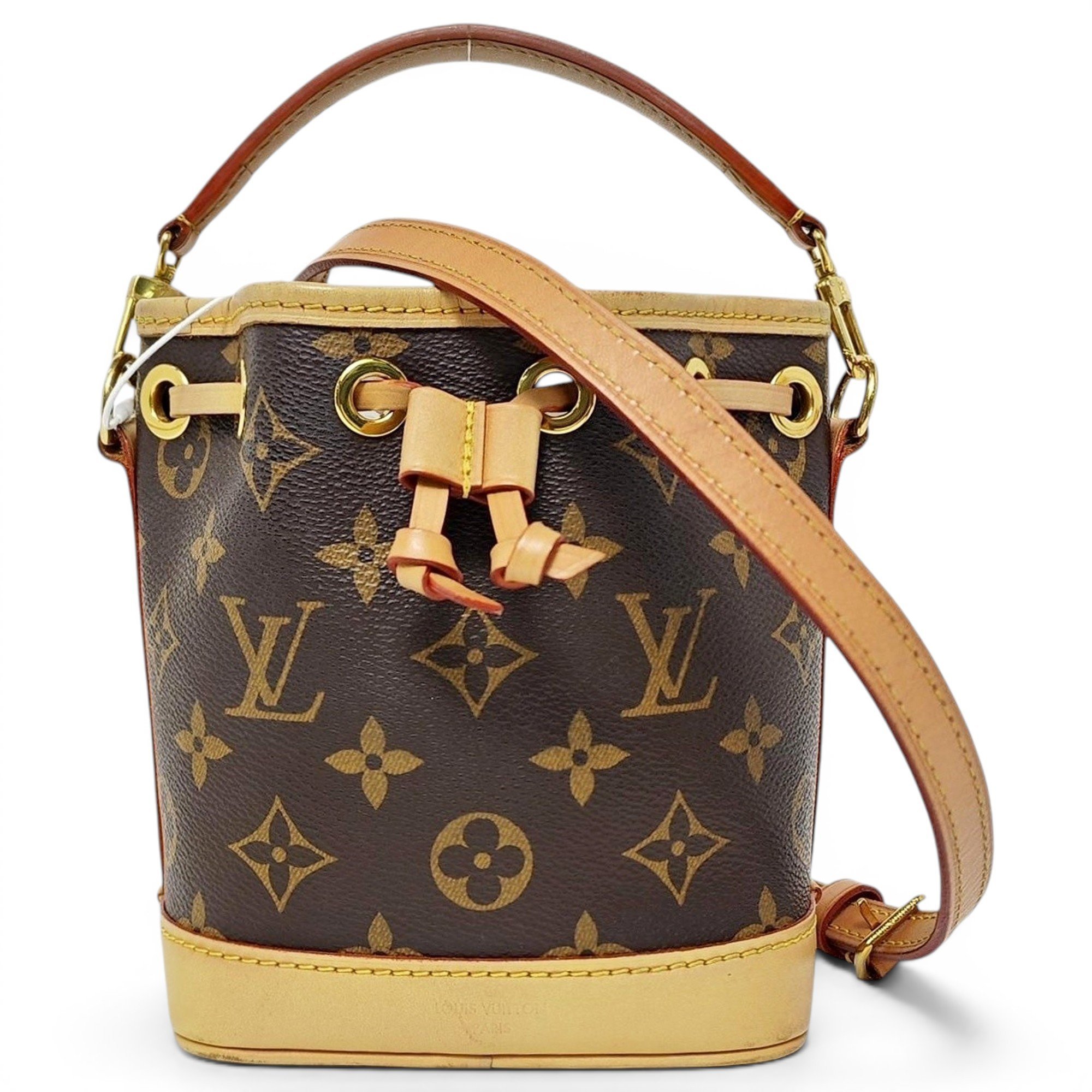Nano Noé leather handbag