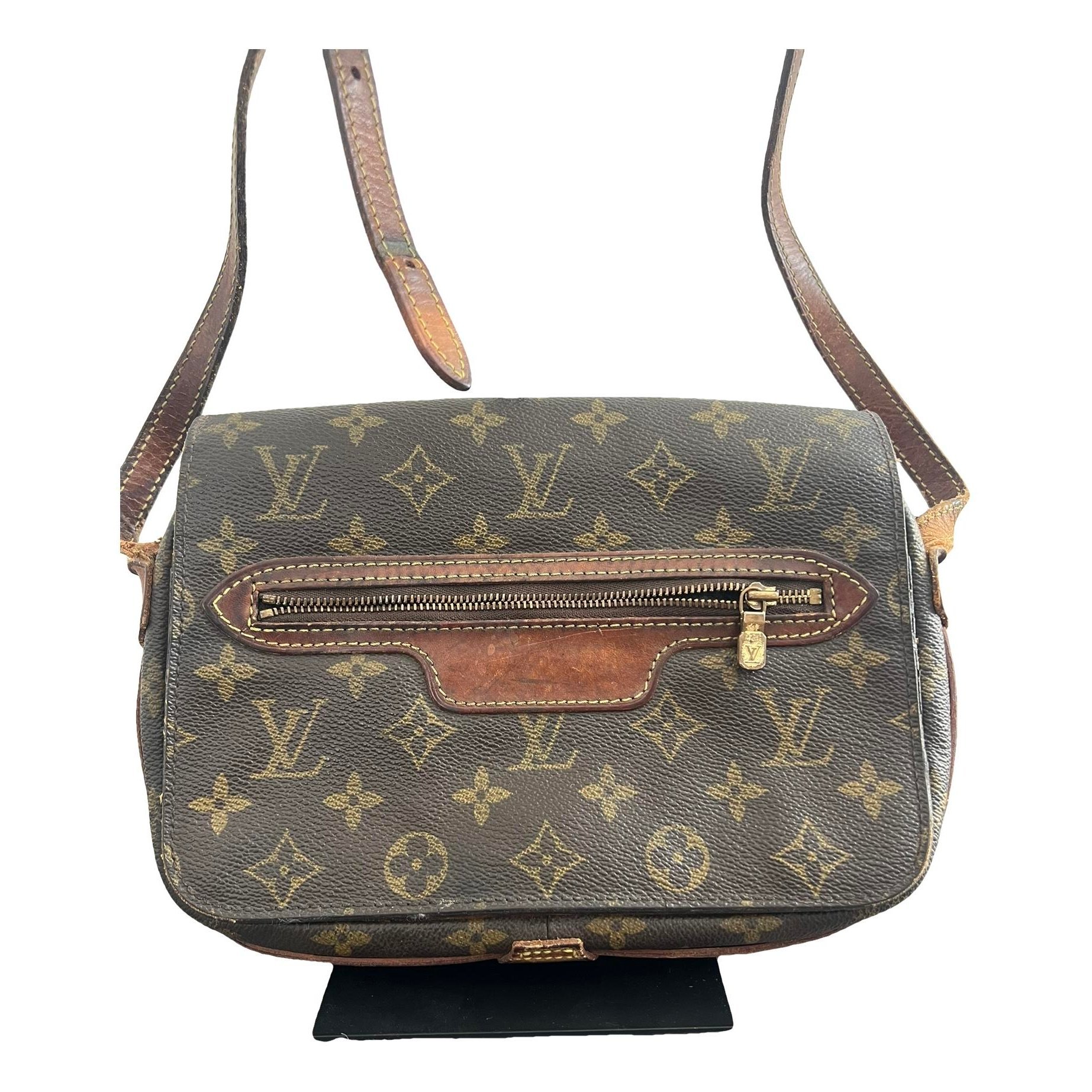 Leather crossbody bag