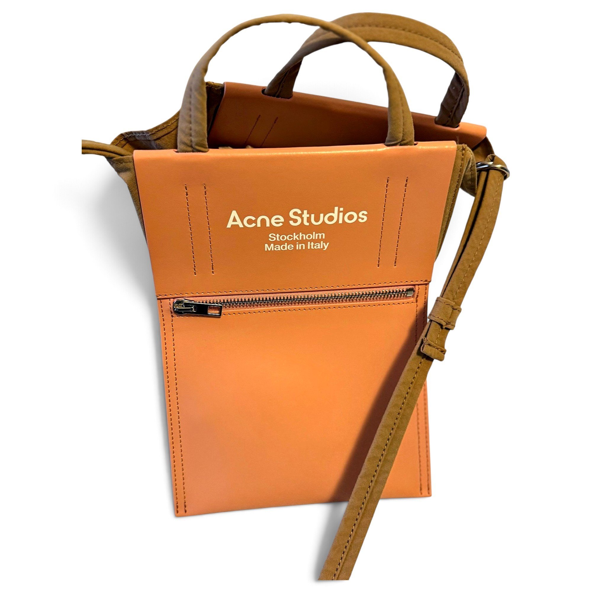 Leather tote
