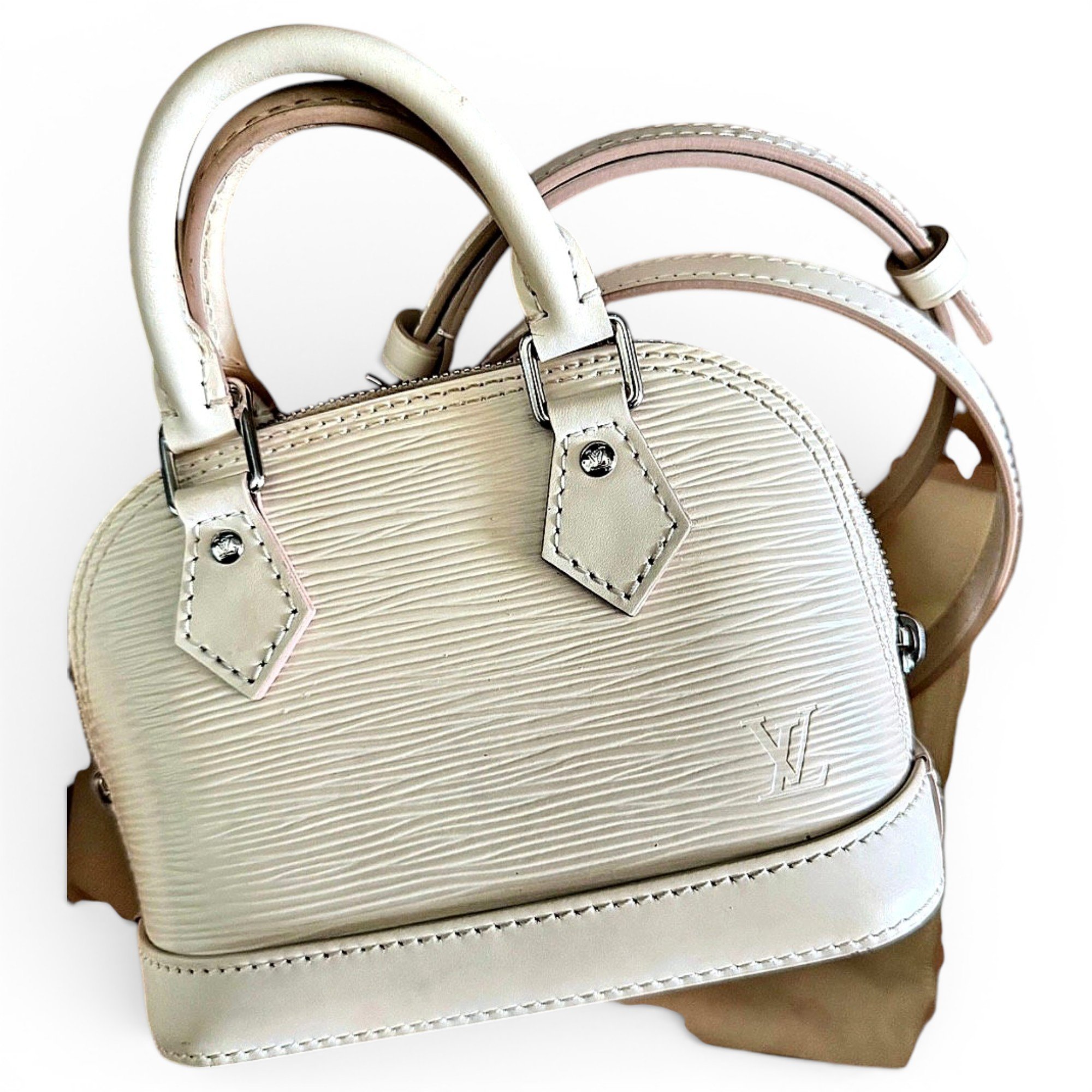 Alma BB leather handbag