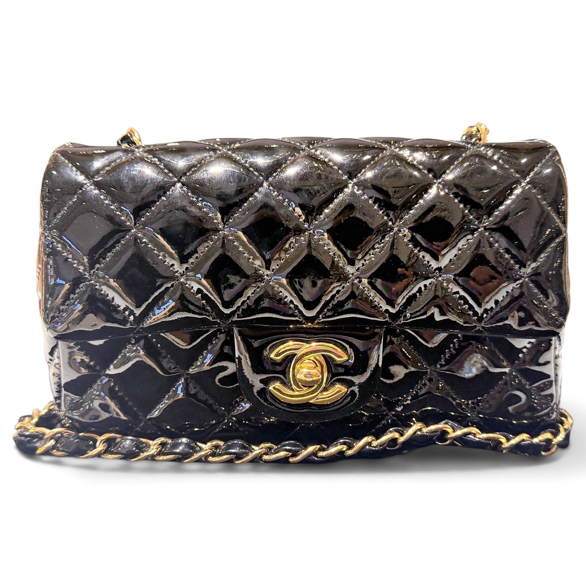 Timeless/Classique patent leather crossbody bag