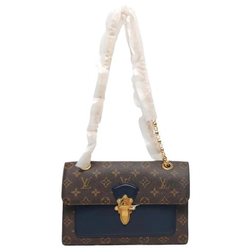 Victoire leather crossbody bag