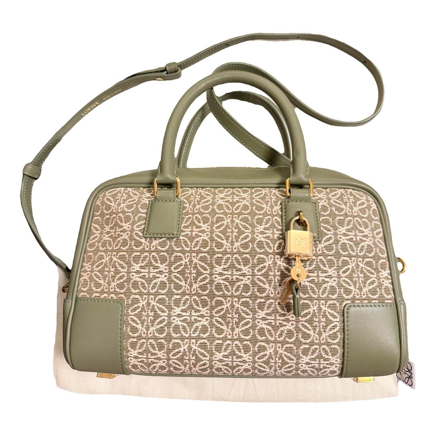 Amazona leather handbag