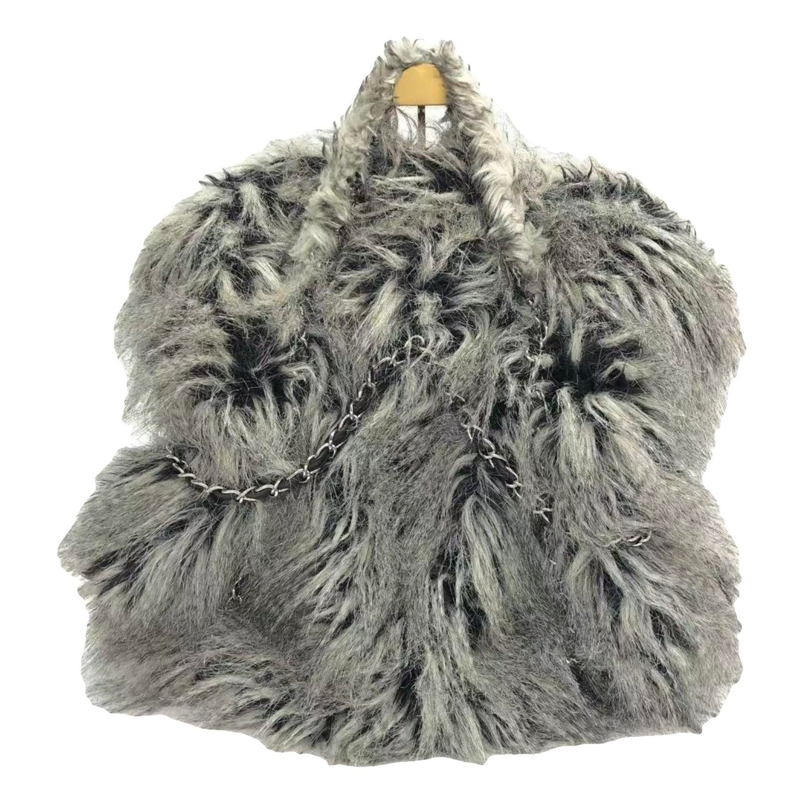 Grand shopping wool tote