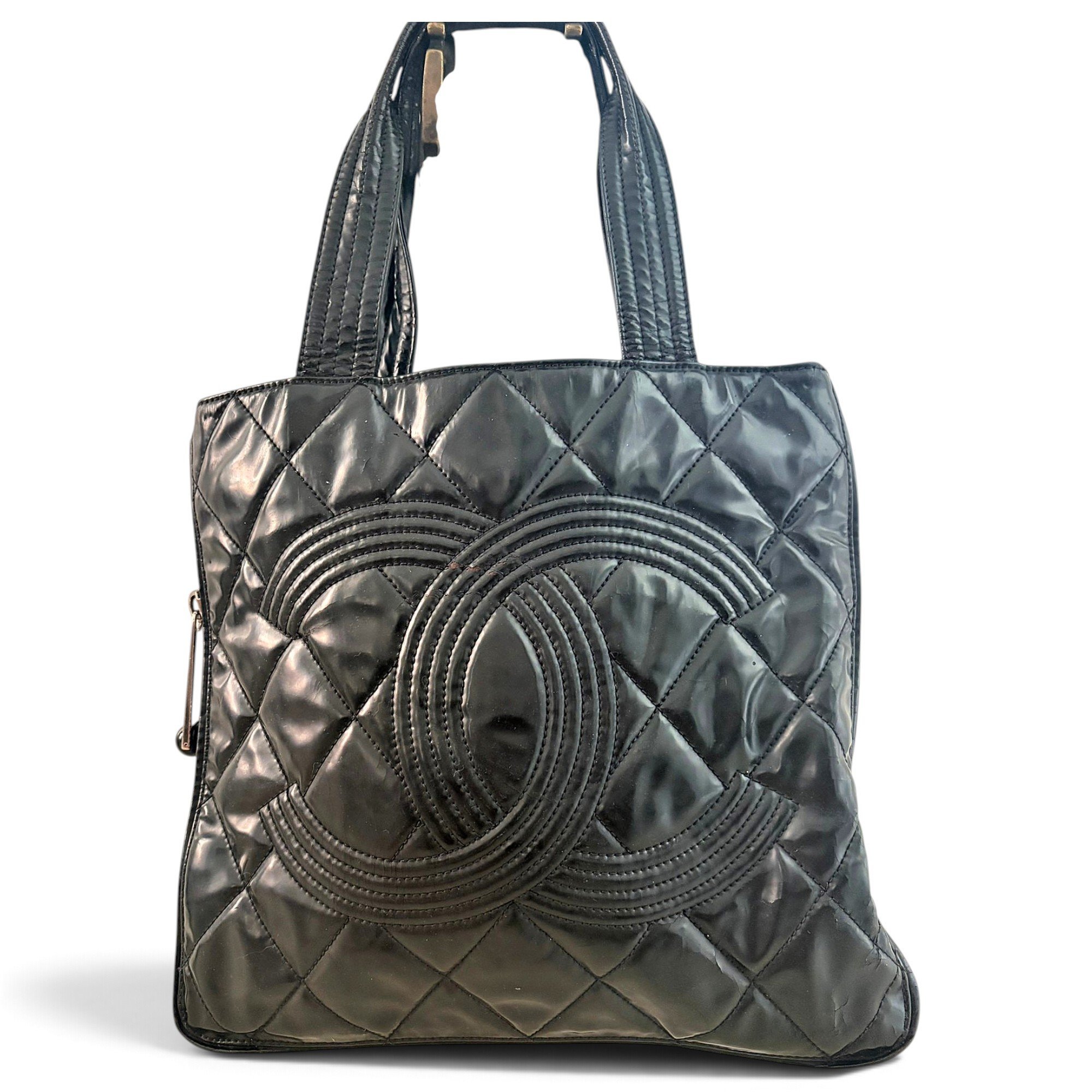 Timeless/Classique patent leather handbag