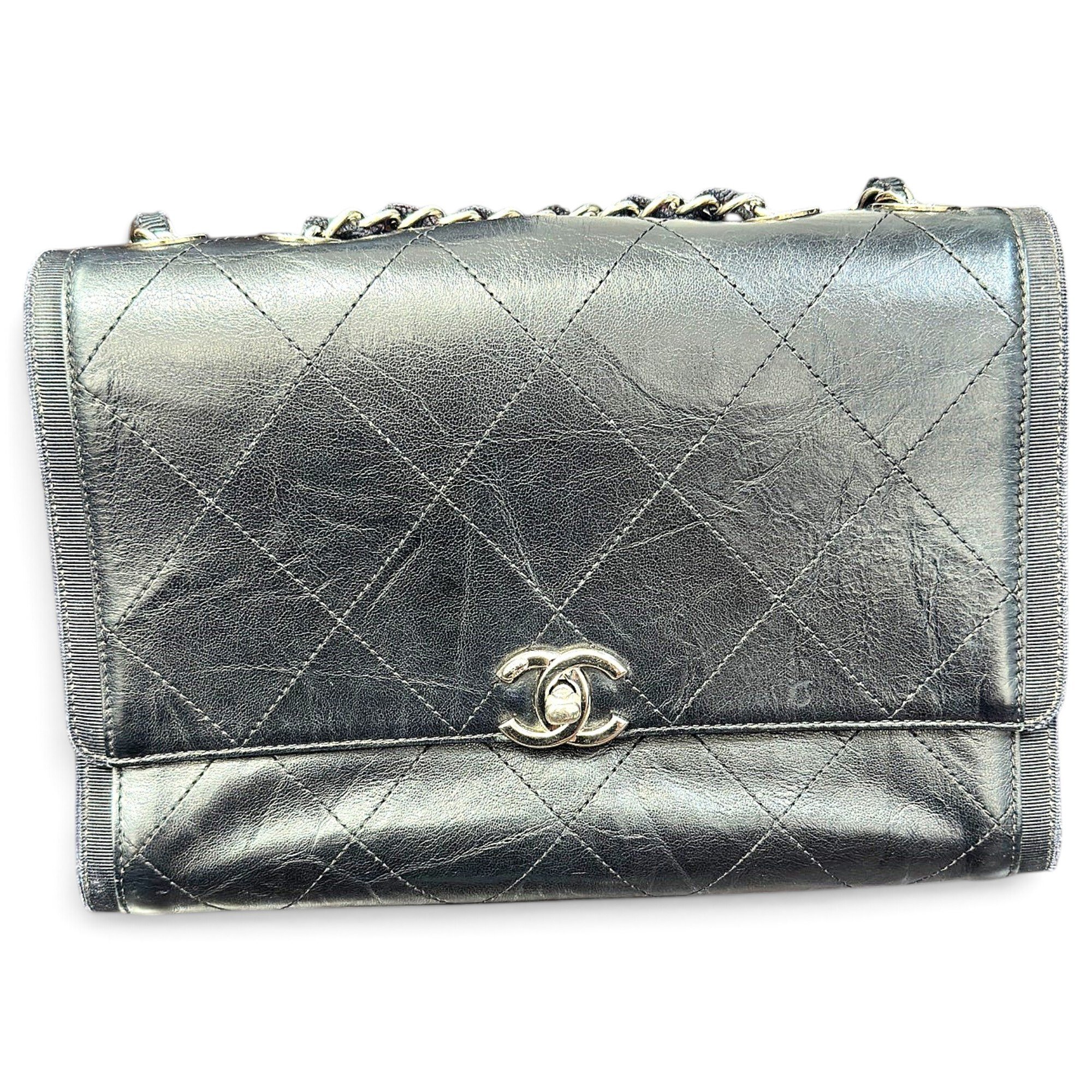 Timeless/Classique leather crossbody bag