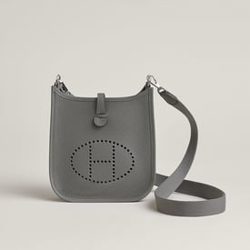 Evelyne 16 Amazone 백