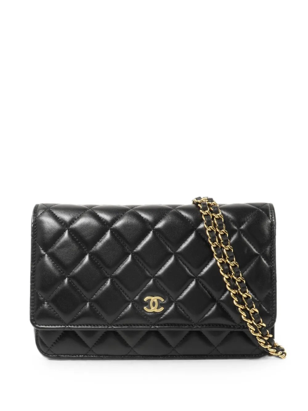 CC quilted shoulder bag