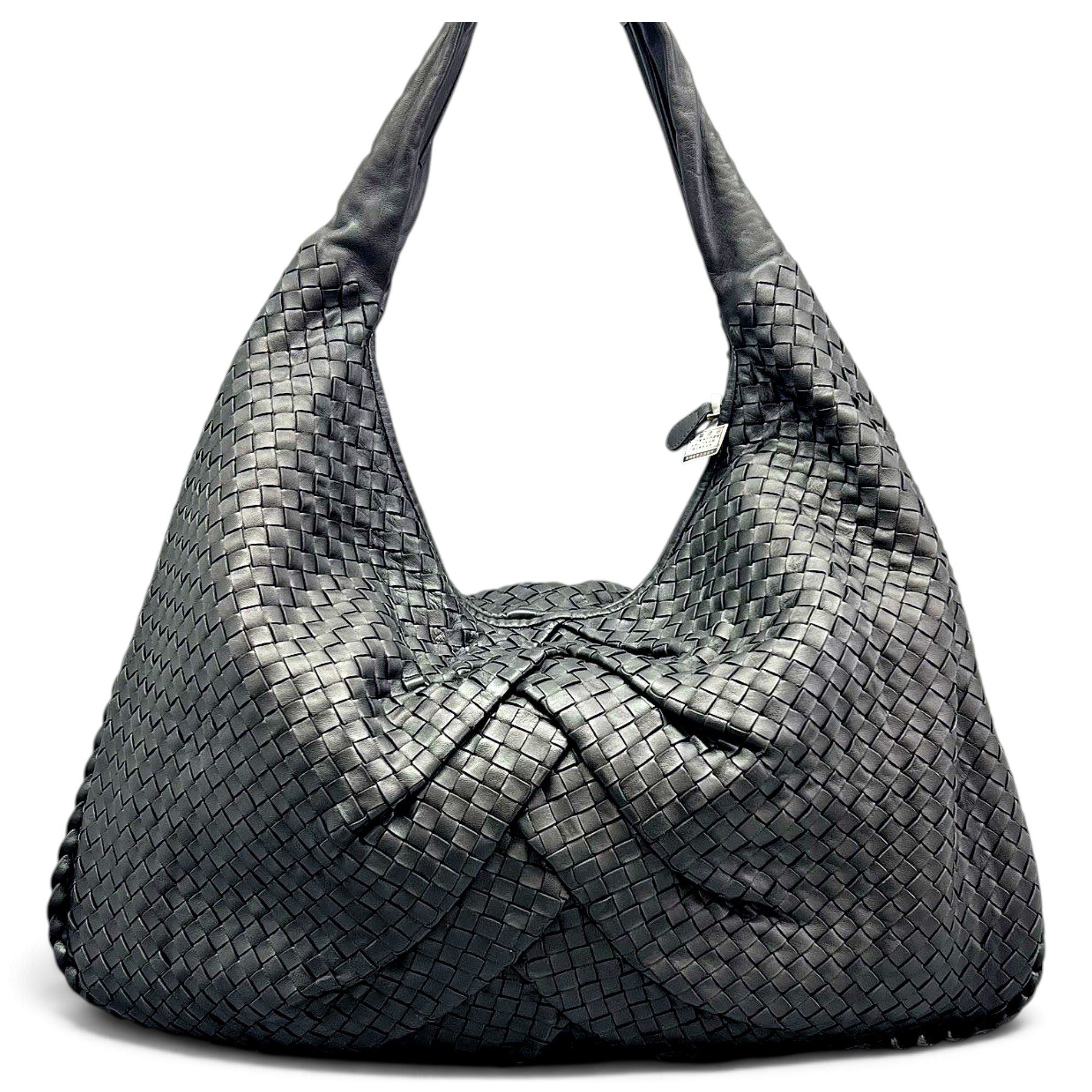 Veneta leather handbag
