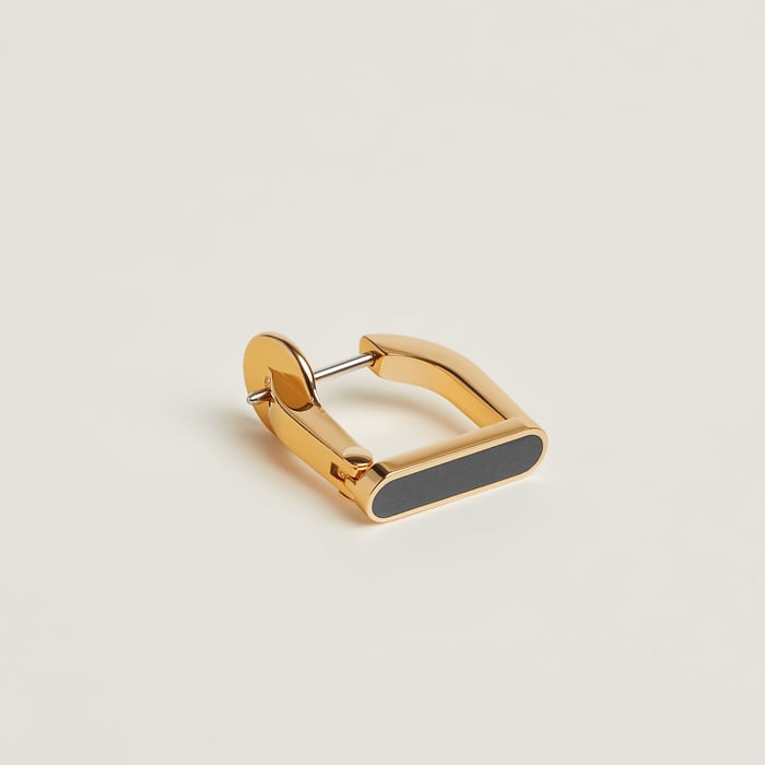 Noir Etrier Single Earring