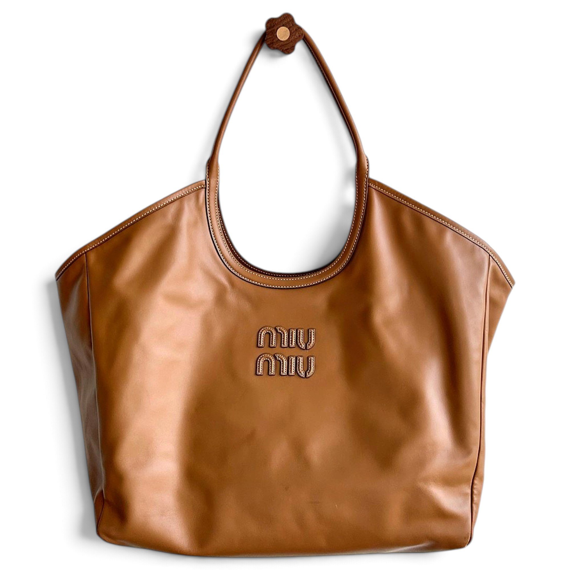 Leather tote