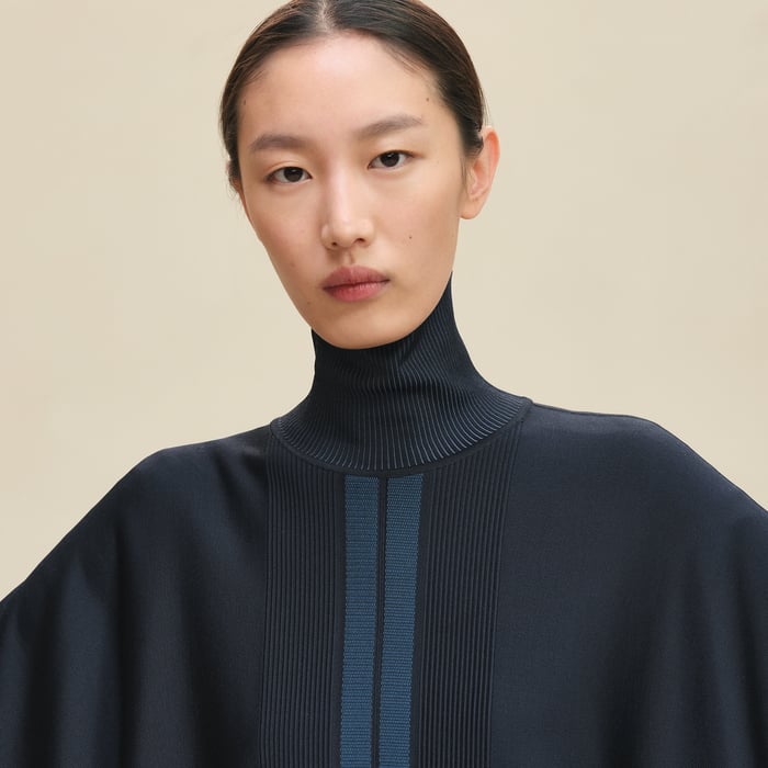 Bleu Noir Bicolor Poncho