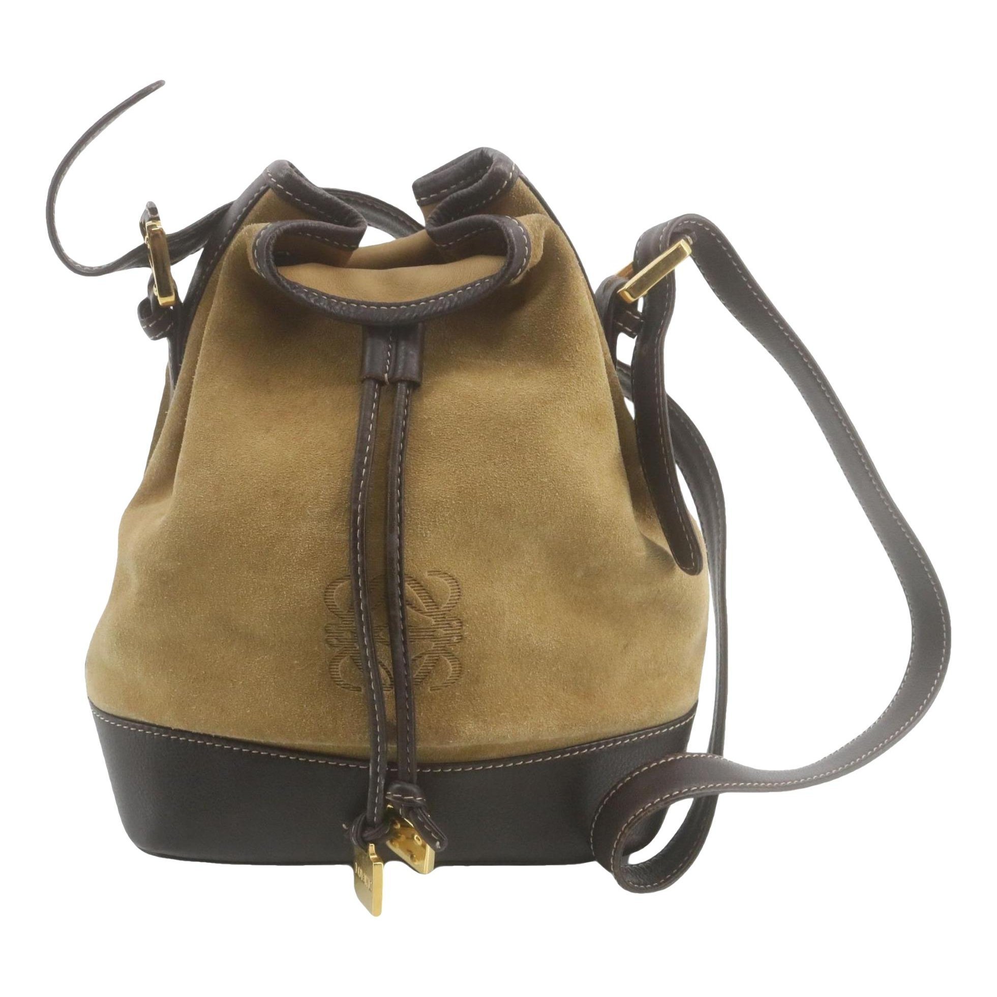Ruk Bucket handbag