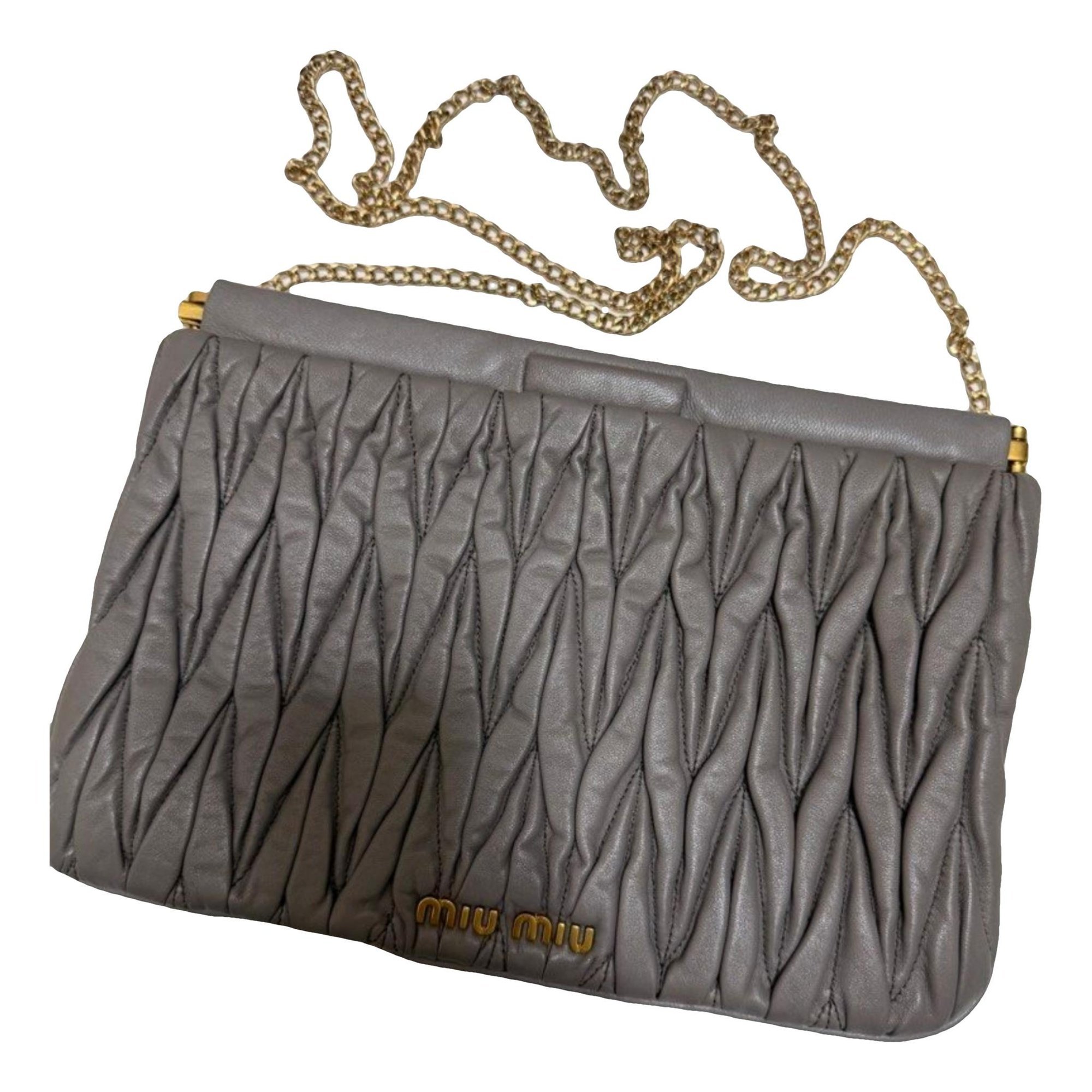 Matelassé leather handbag