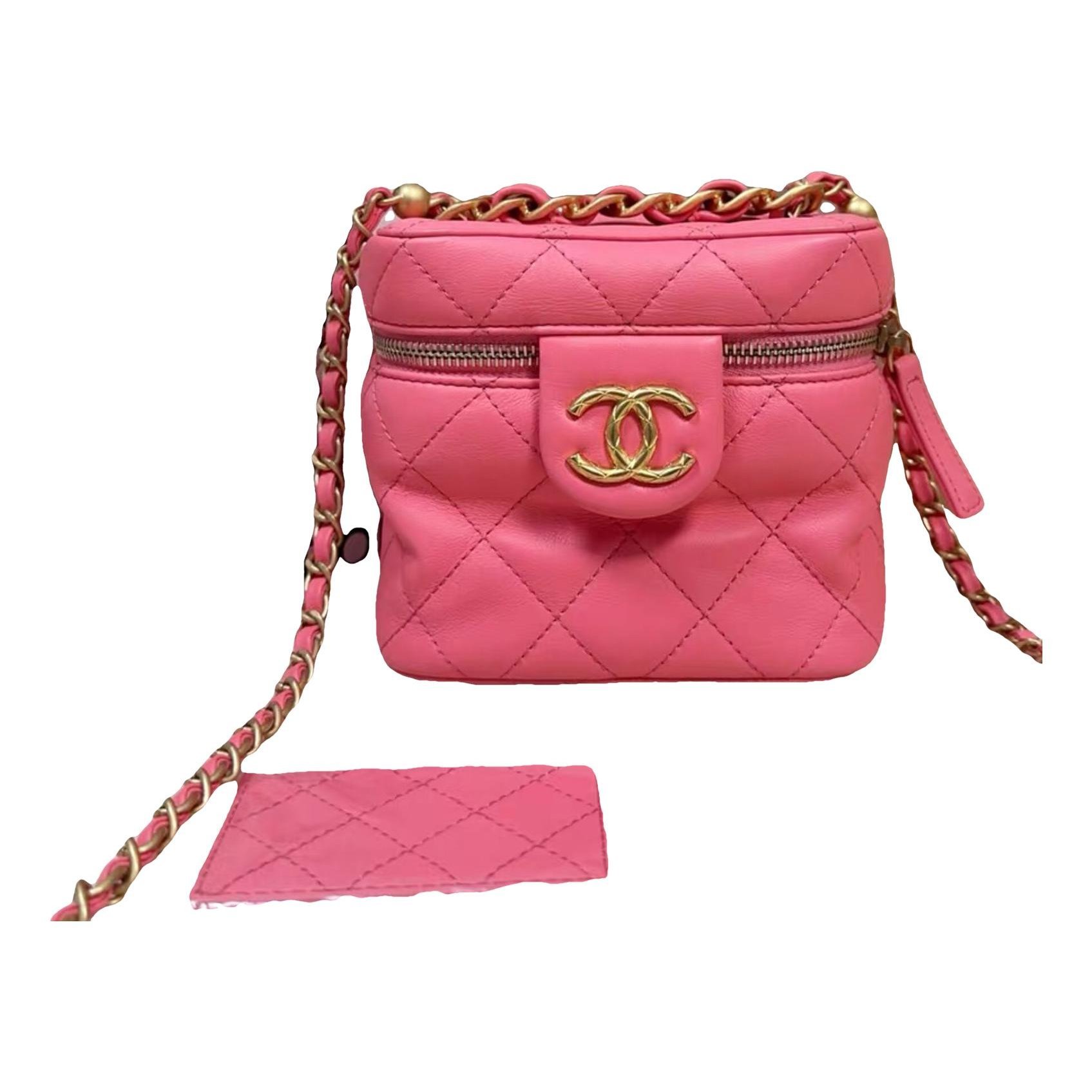 Trendy CC Vanity leather handbag