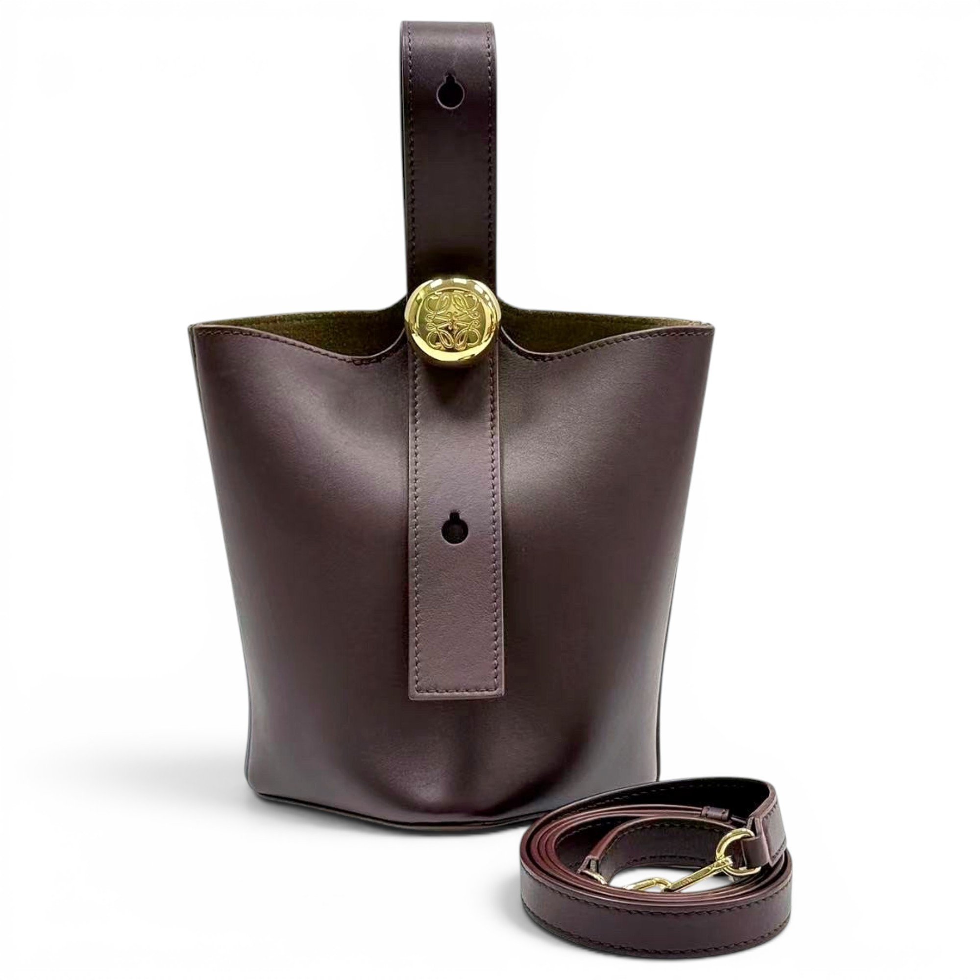 Pebble leather handbag