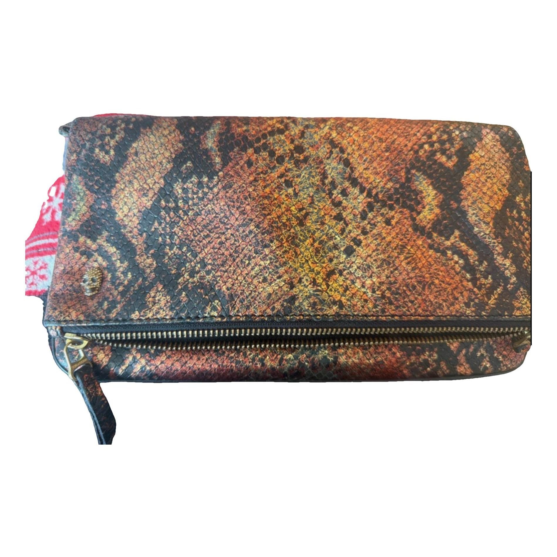 Rock leather clutch bag