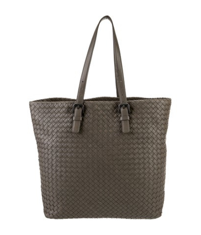 Bottega Veneta Veneta Leather Cabat Medium