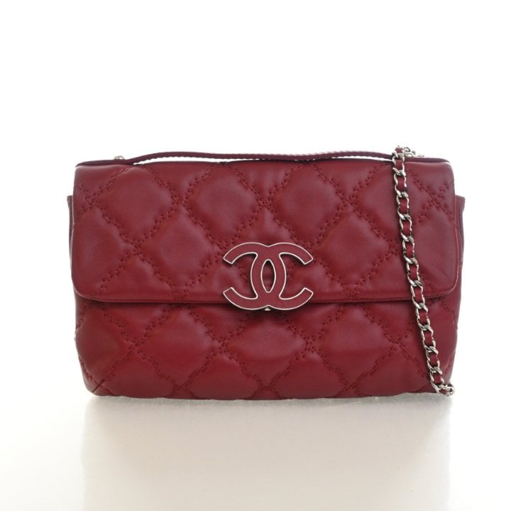 Chanel Calfskin Quilted Double Stitch Hamptons Clutch With Chain