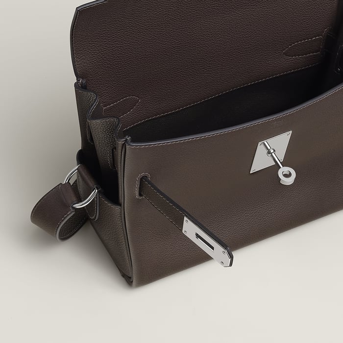 Ébène Kelly Messenger Bag