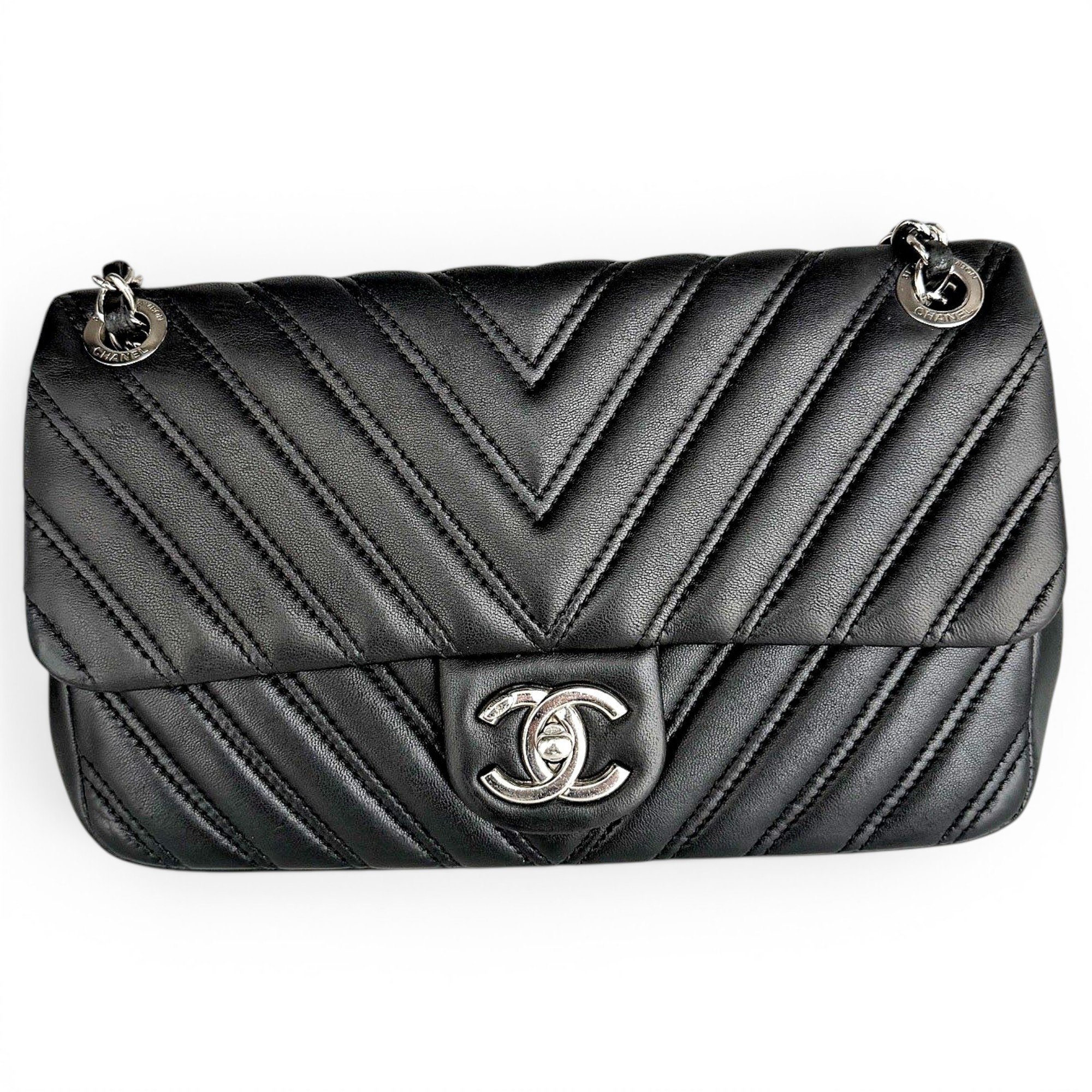 Timeless/Classique leather crossbody bag