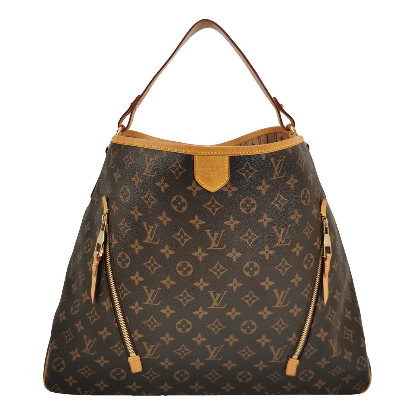 Delightful leather handbag