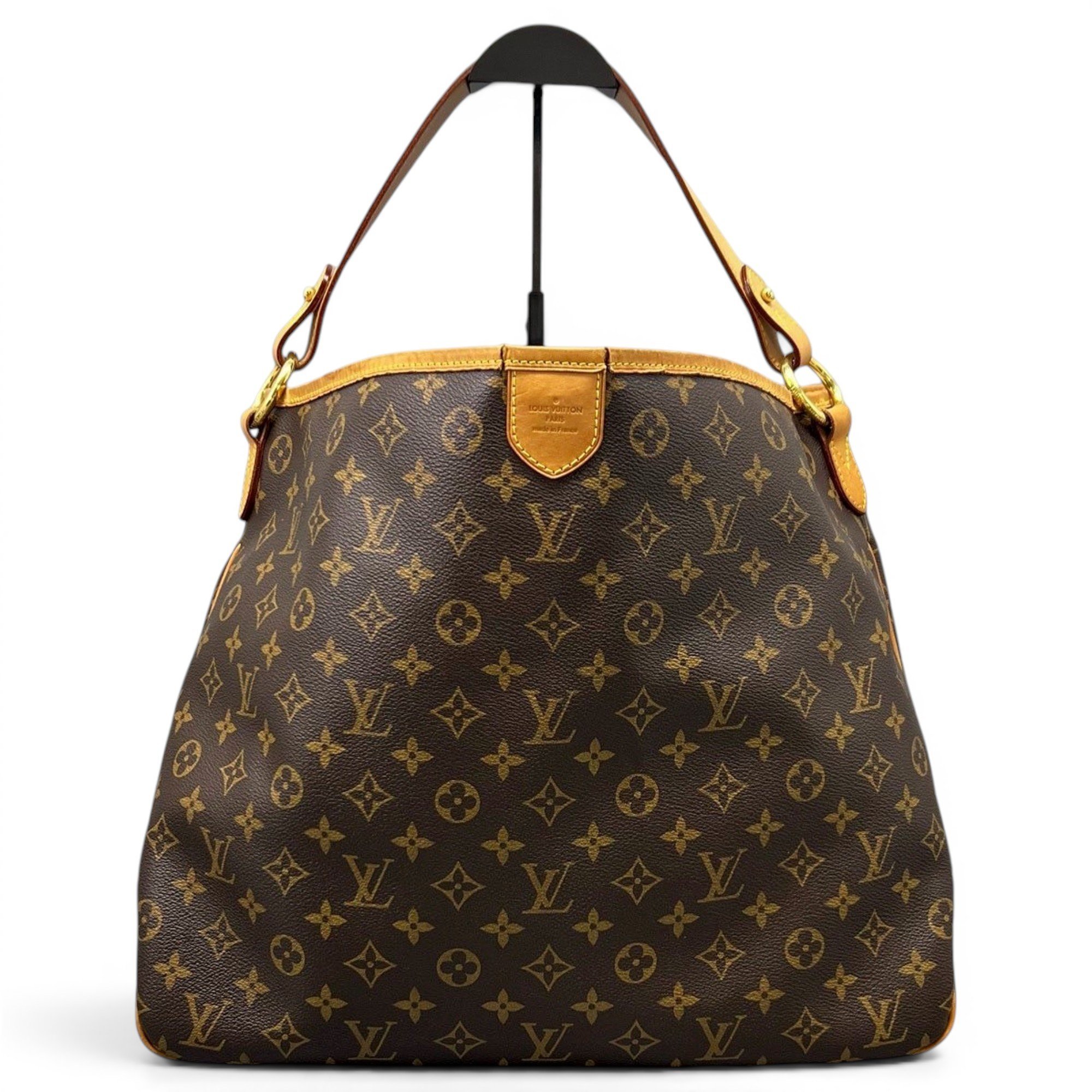 Delightful cloth tote