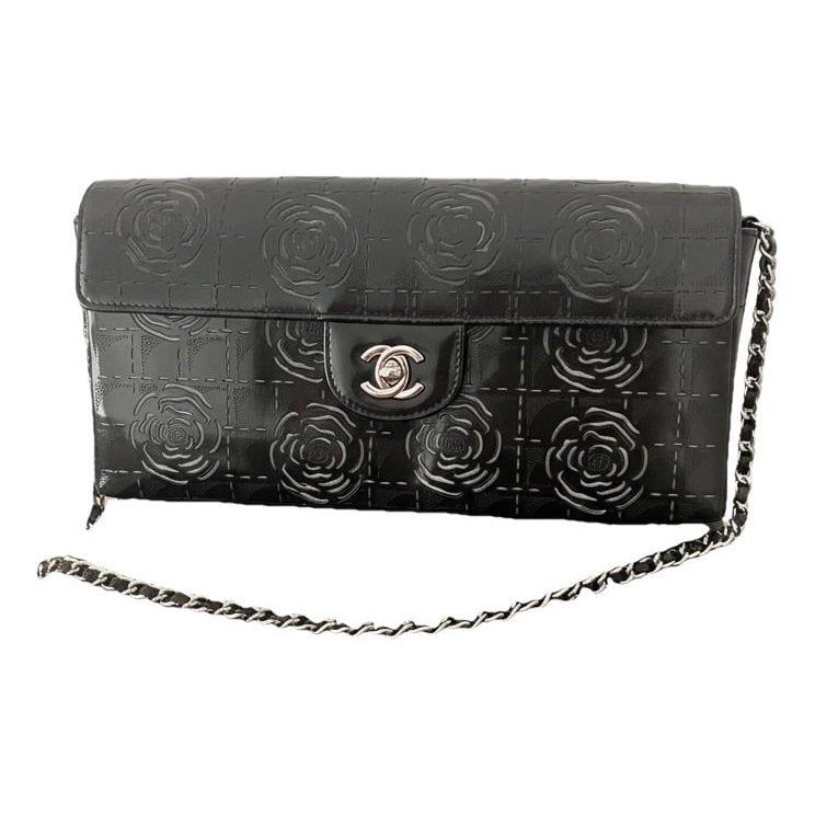 Timeless/Classique patent leather handbag