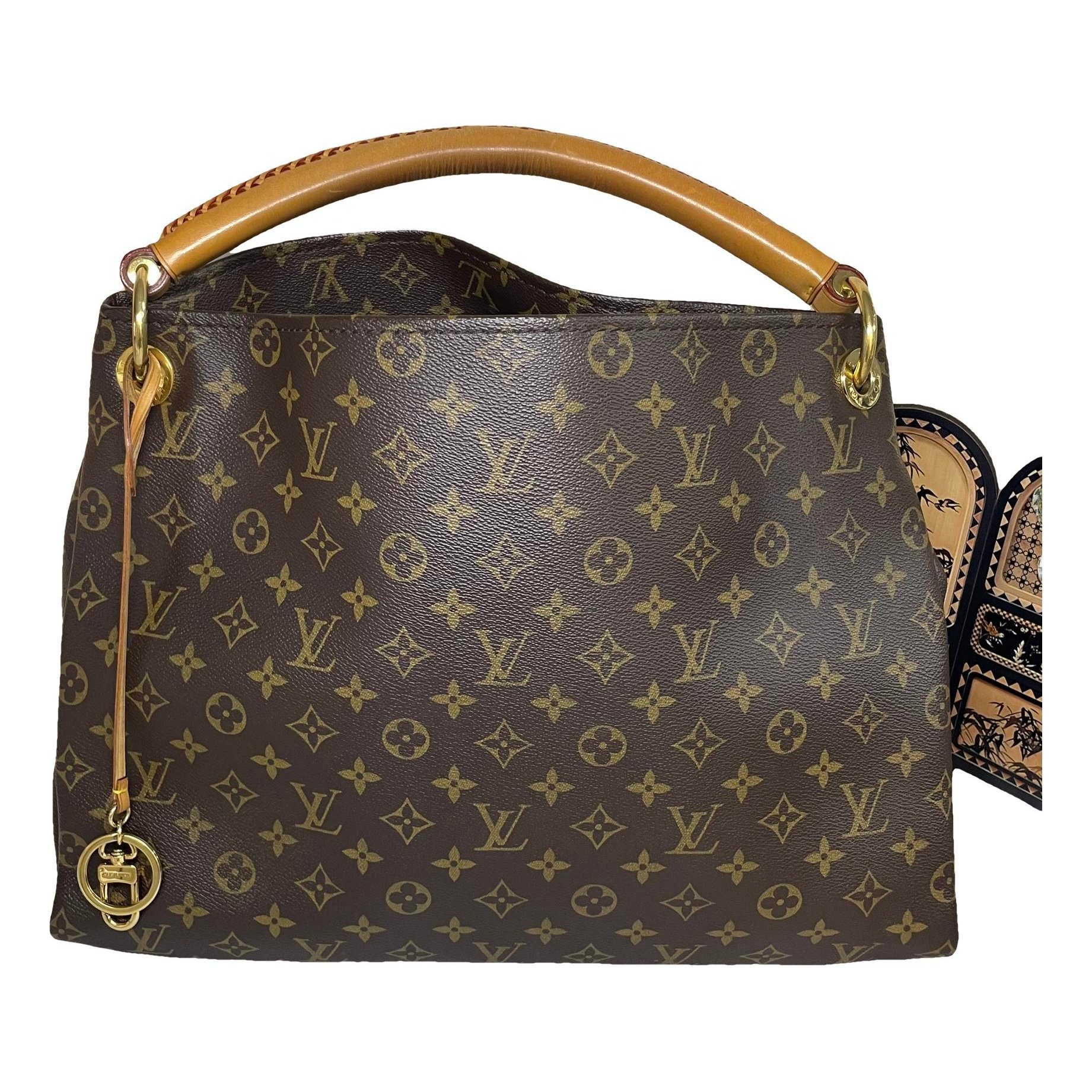 Artsy leather handbag