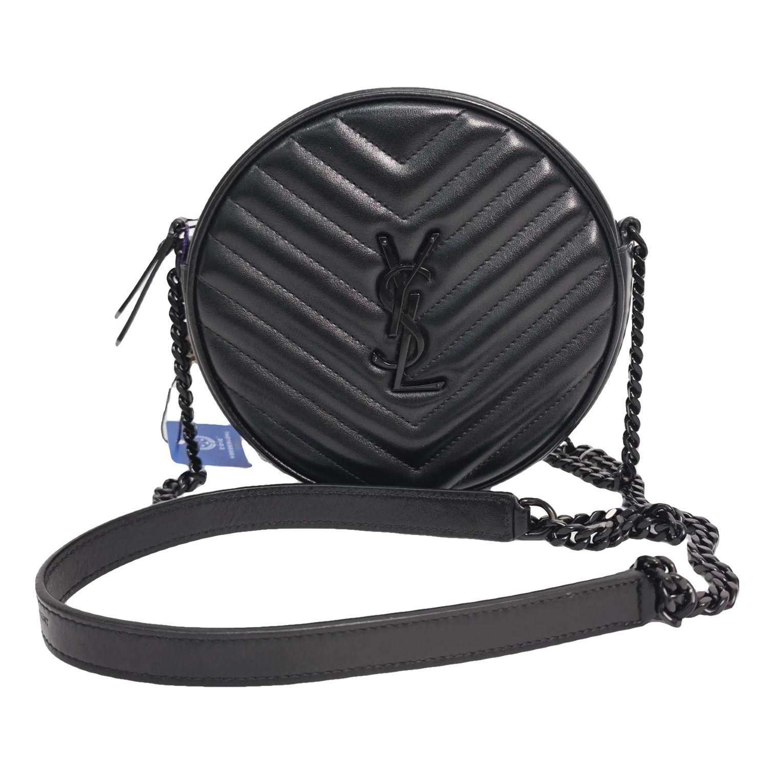 Vinyle leather handbag