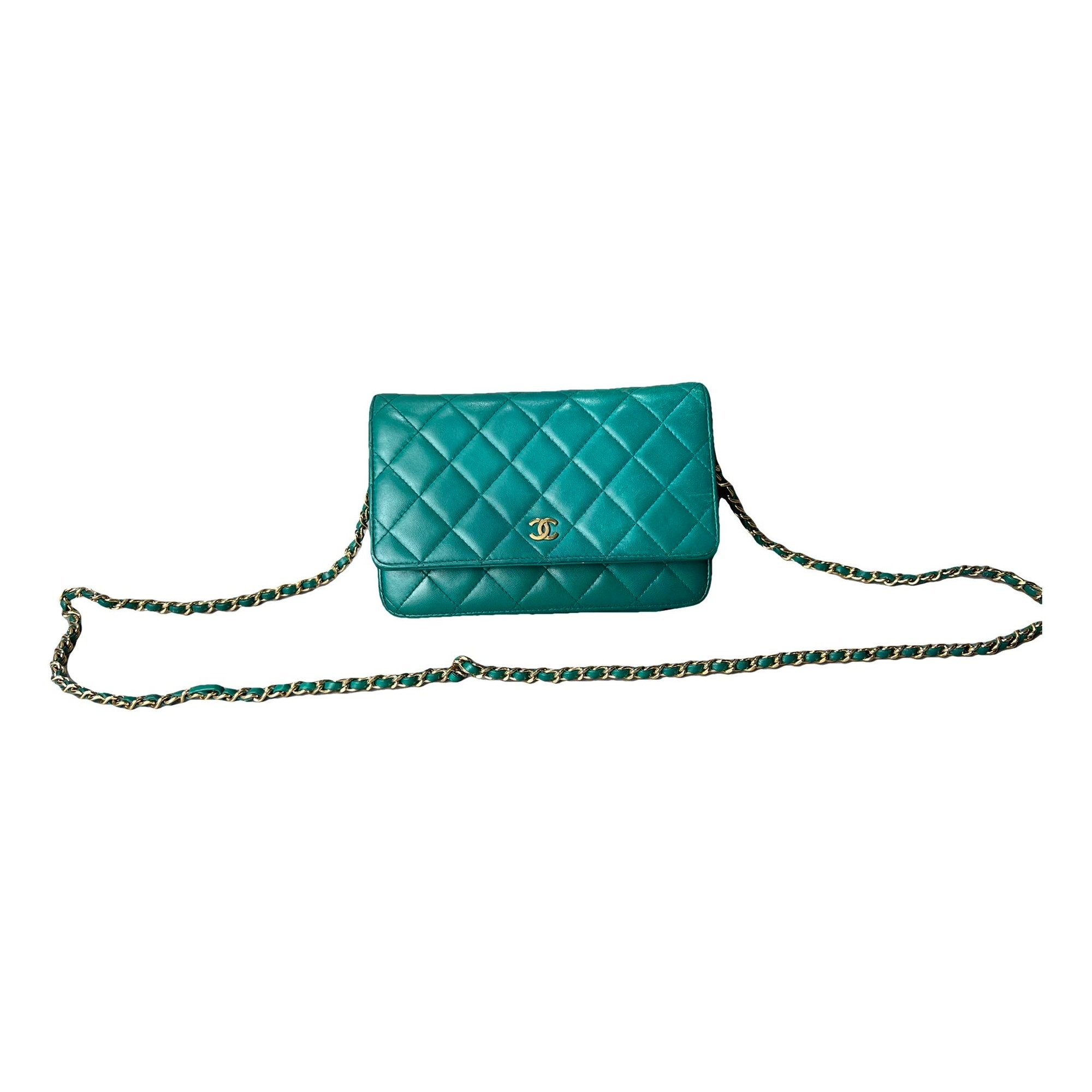 Wallet On Chain Timeless/Classique leather crossbody bag
