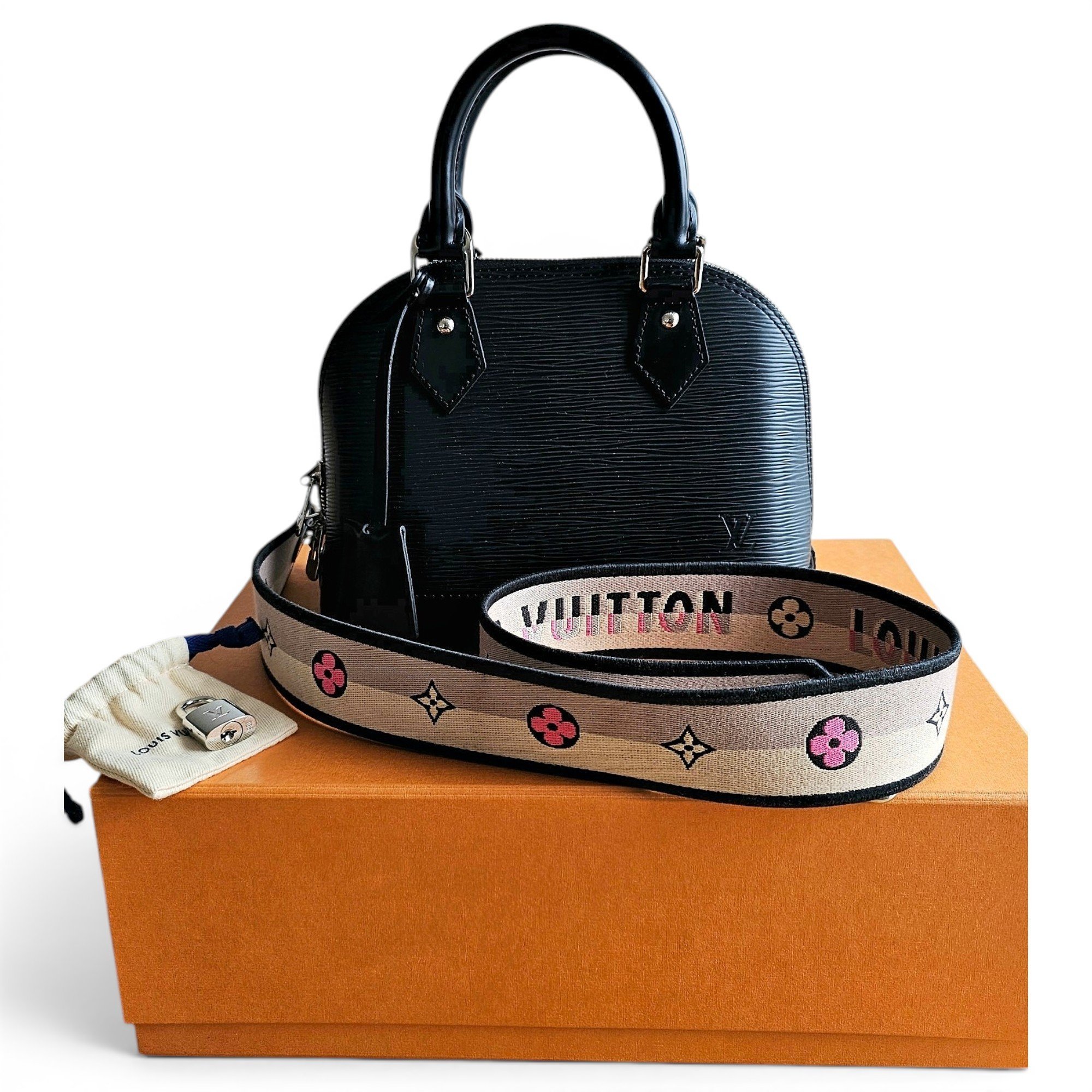 Alma BB leather handbag