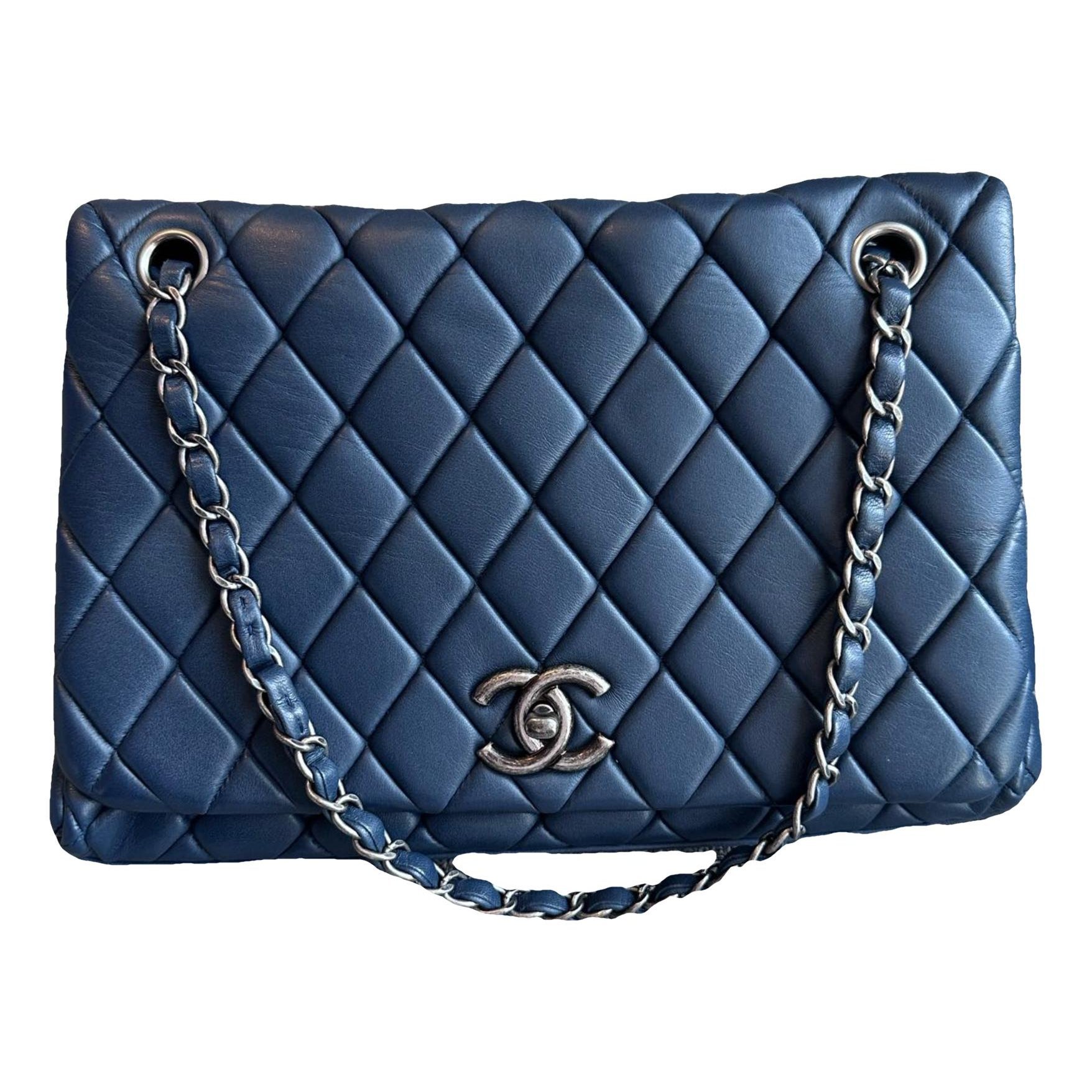 Timeless/Classique leather handbag