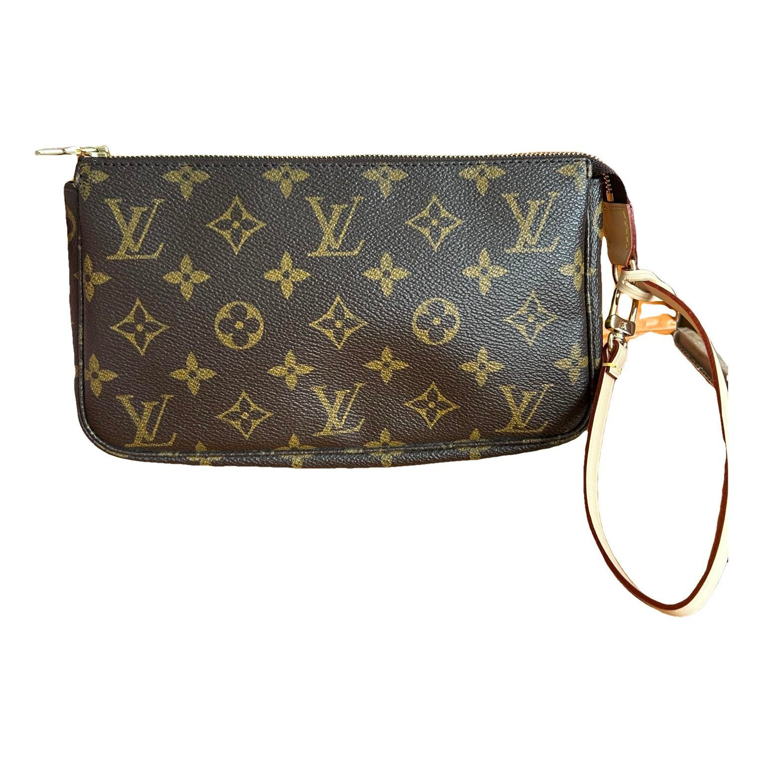 Pochette Accessoire leather handbag