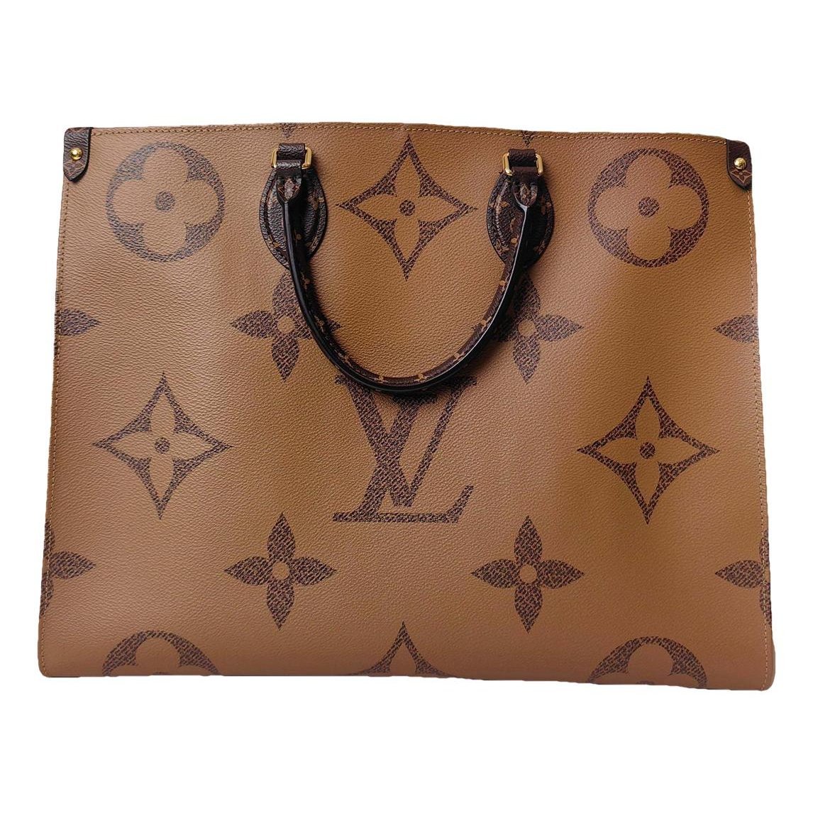 Onthego leather handbag