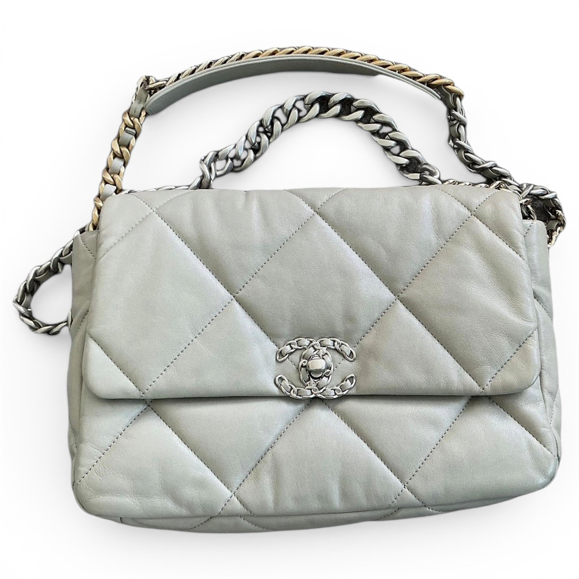 Chanel 19 leather handbag