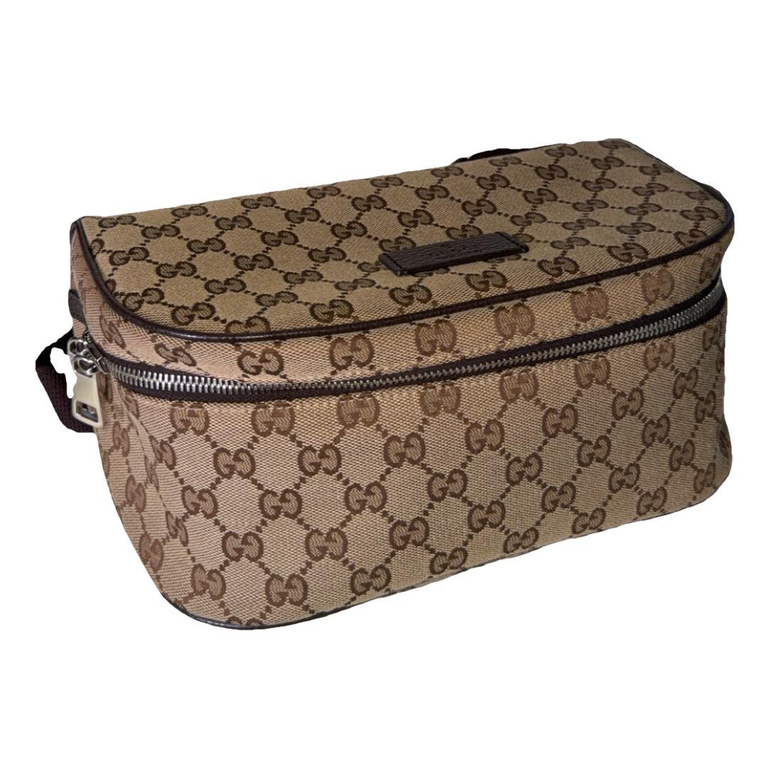 Cloth clutch bag