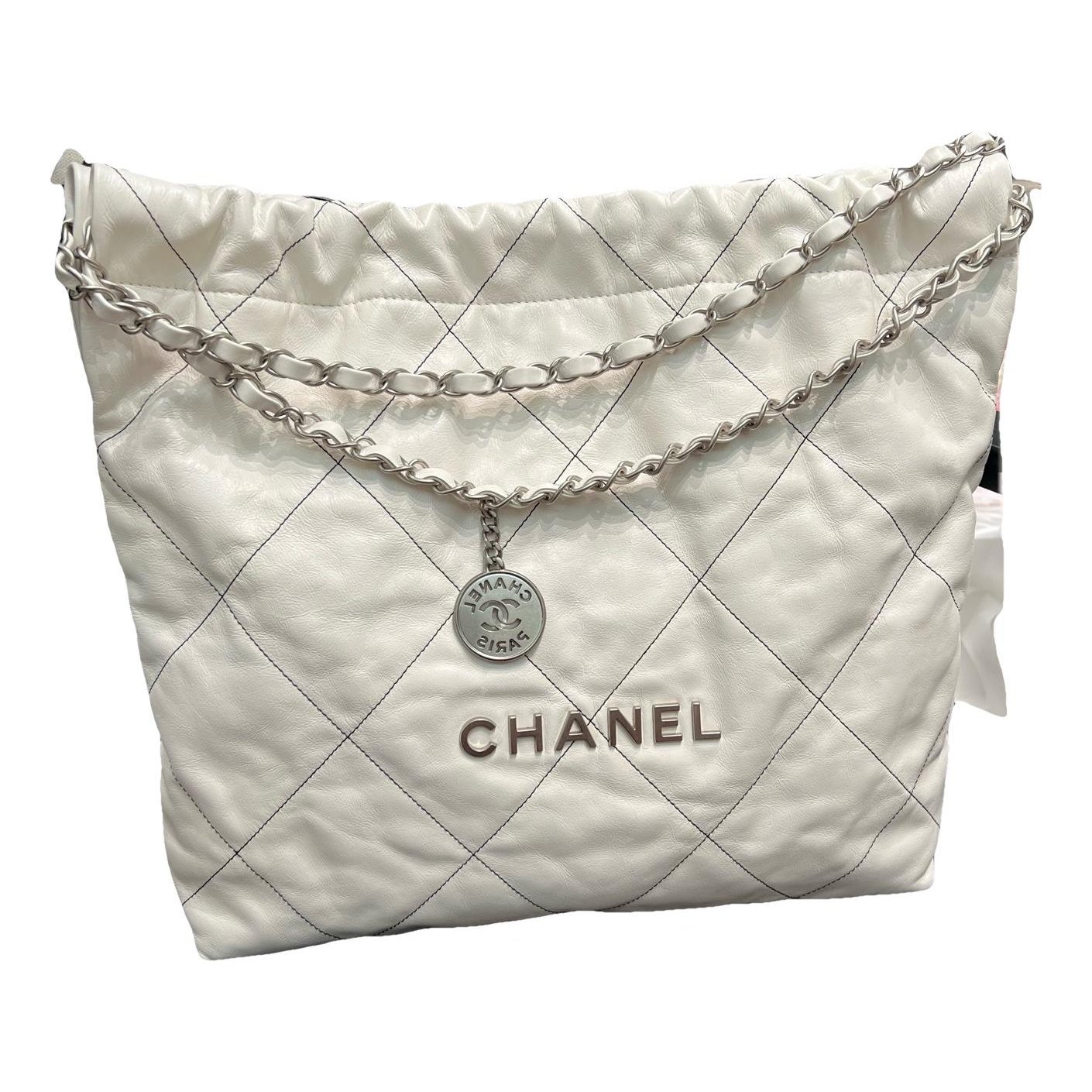 Chanel 22 leather handbag