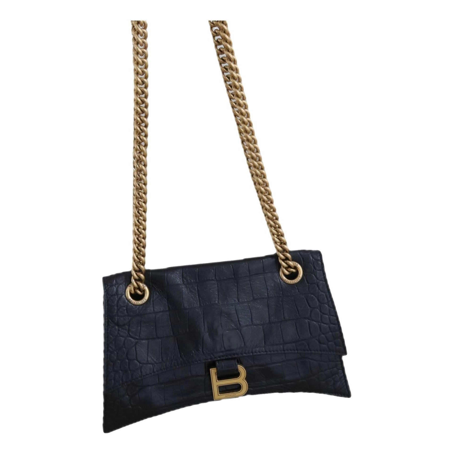 Crush leather handbag