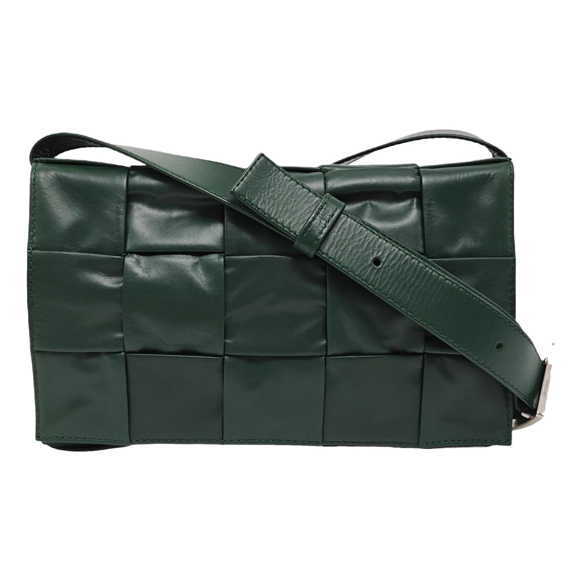 Cassette leather crossbody bag
