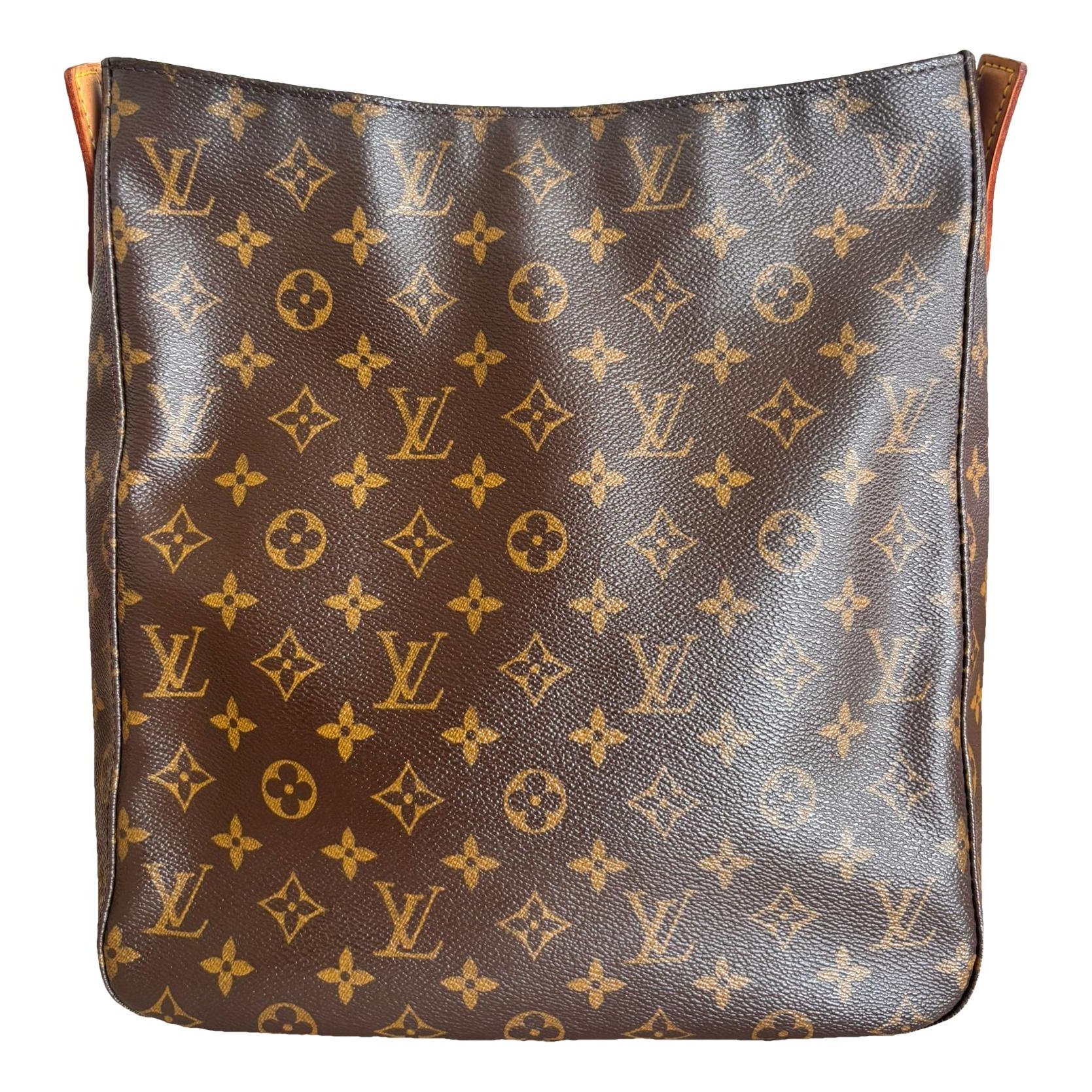 Looping leather handbag