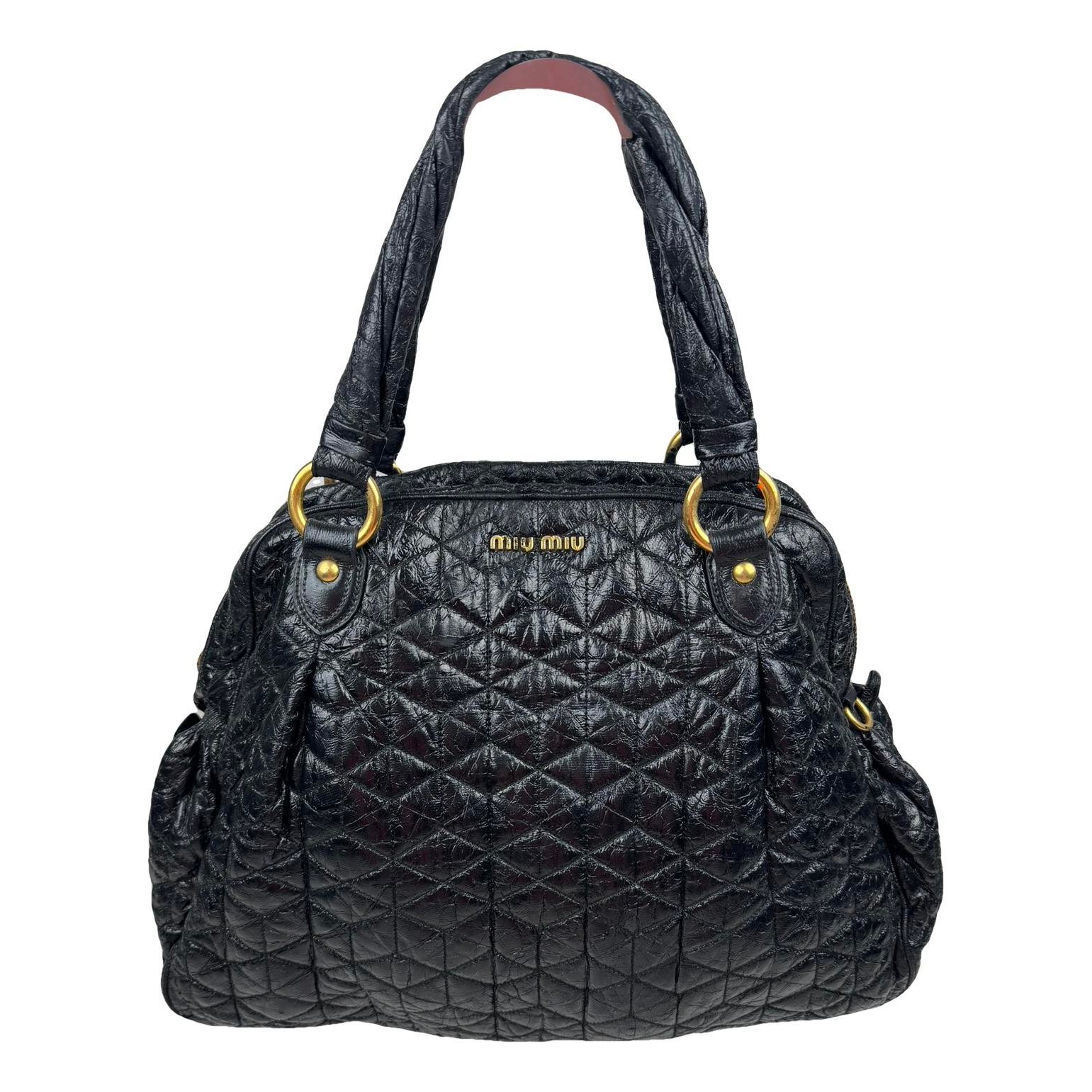Matelassé leather handbag