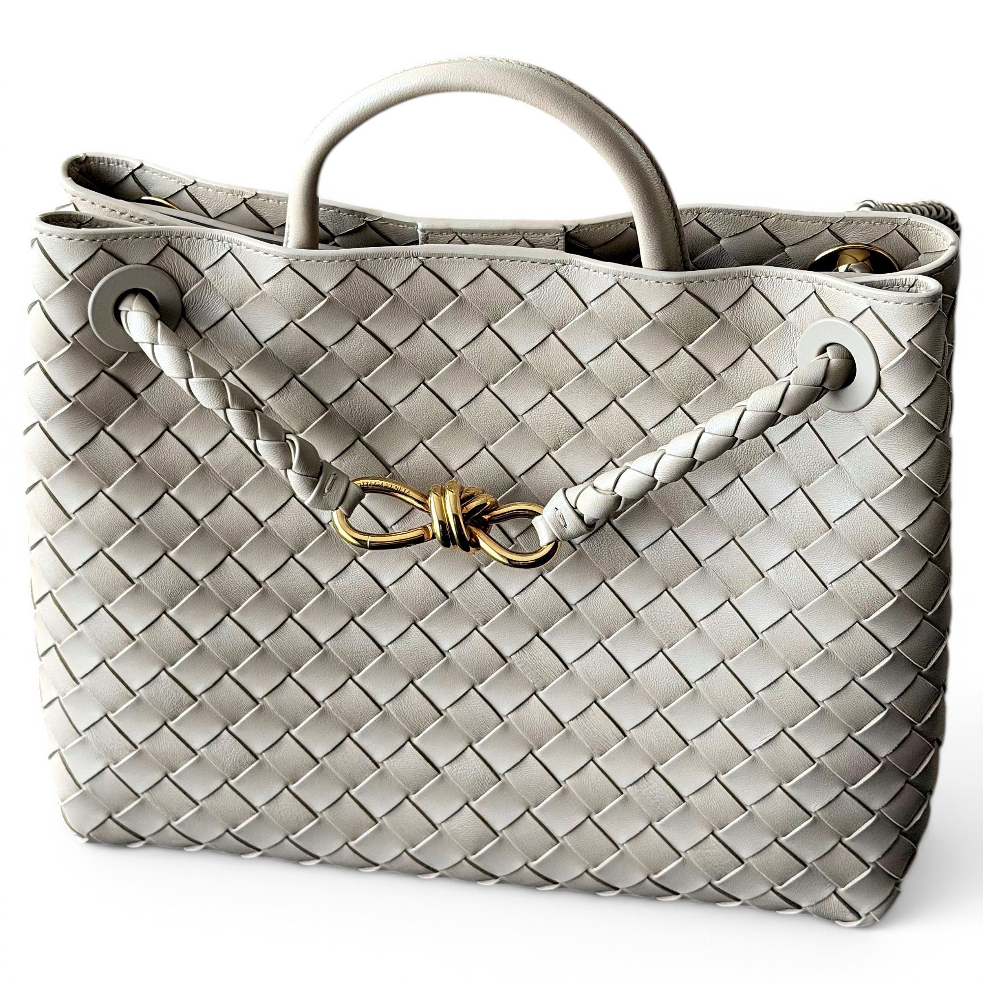 Bottega Veneta Leather handbag