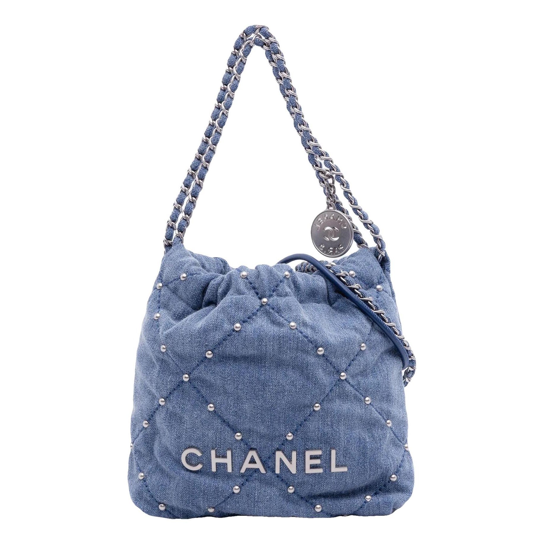 Chanel 22 handbag